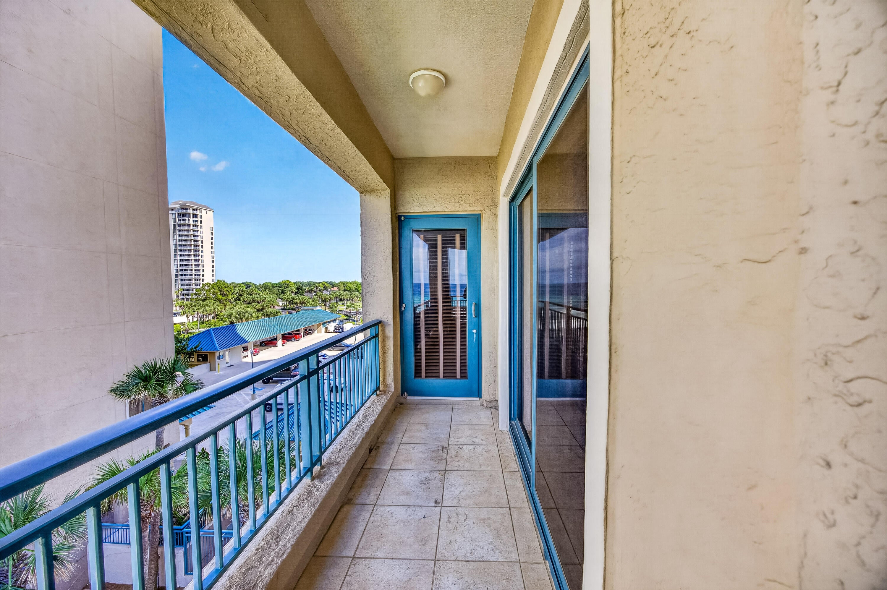SOUTHWINDS I - Residential