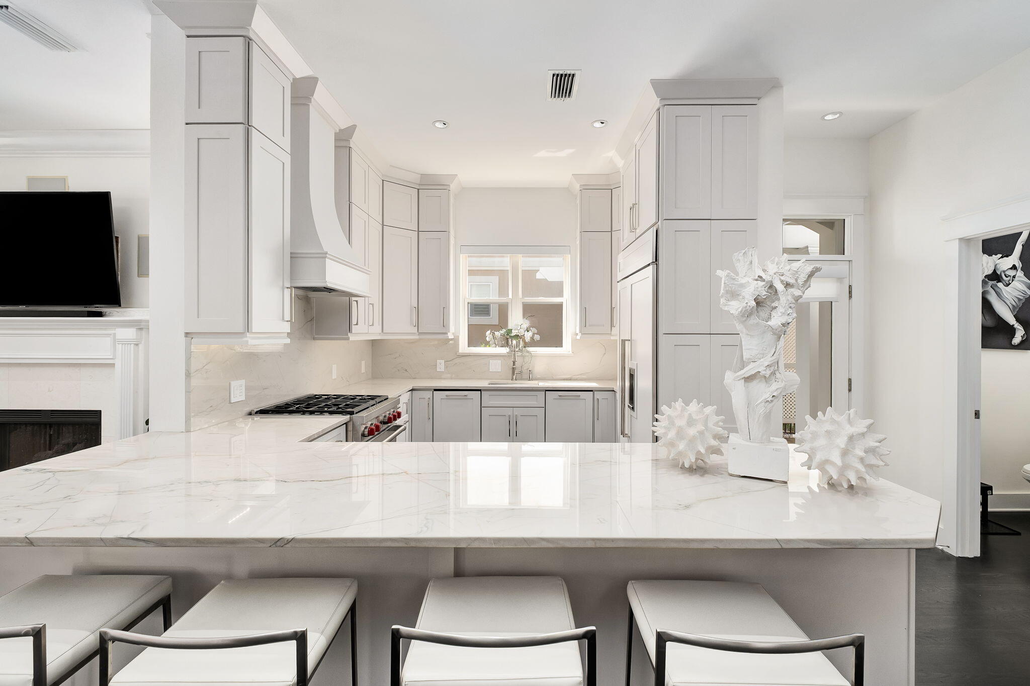 VILLAGE OF WHITE CLIFFS THE - Residential