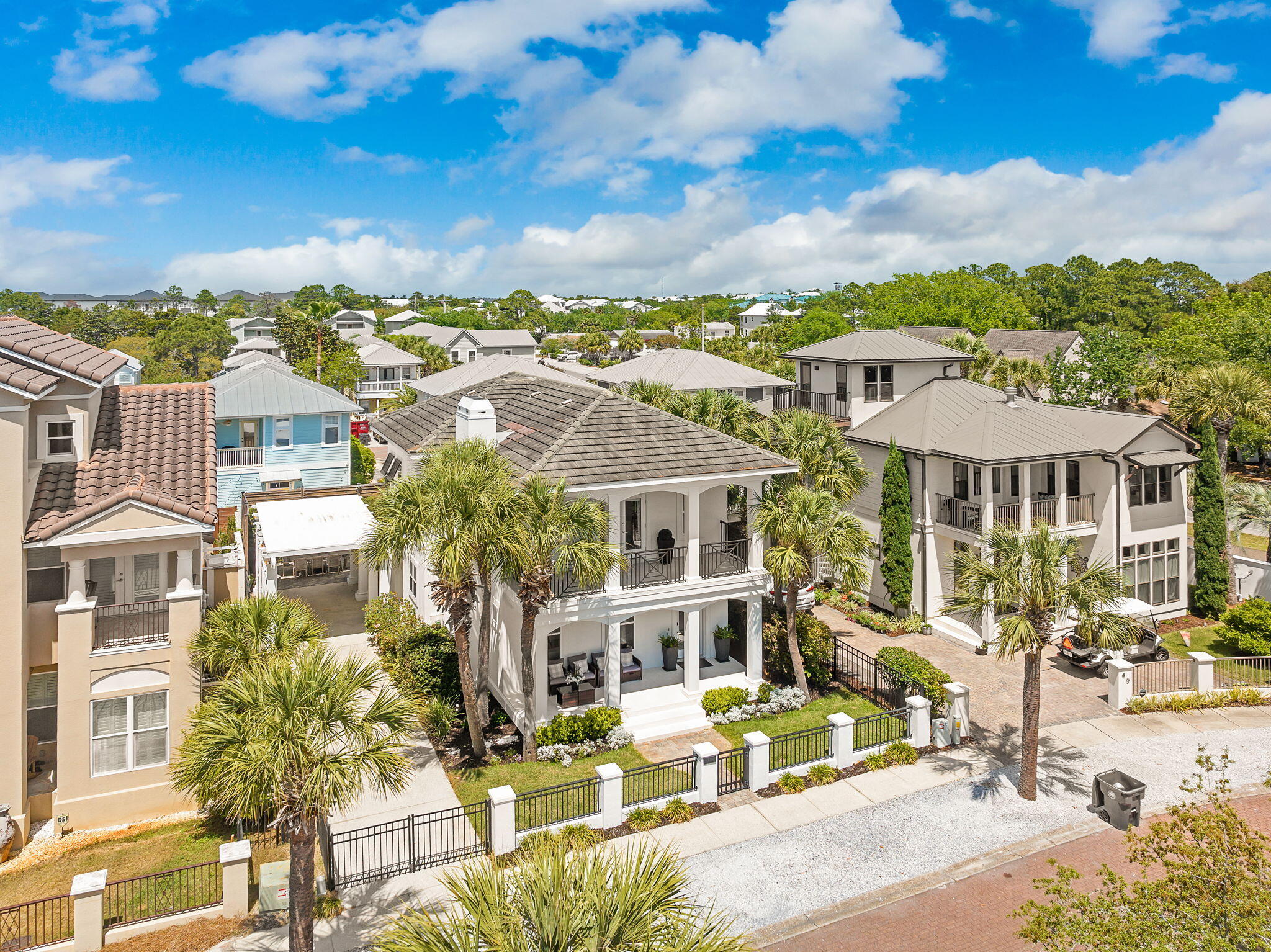 VILLAGE OF WHITE CLIFFS THE - Residential