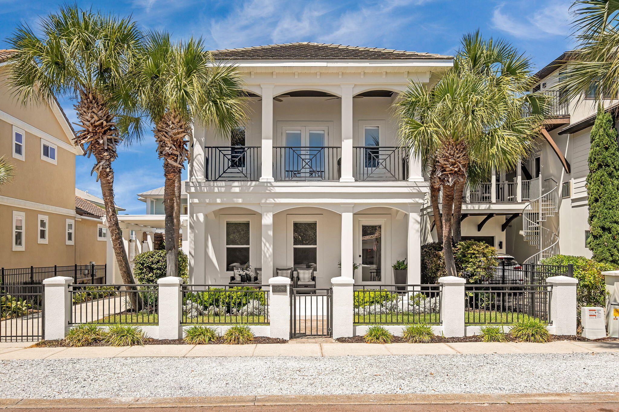 VILLAGE OF WHITE CLIFFS THE - Residential