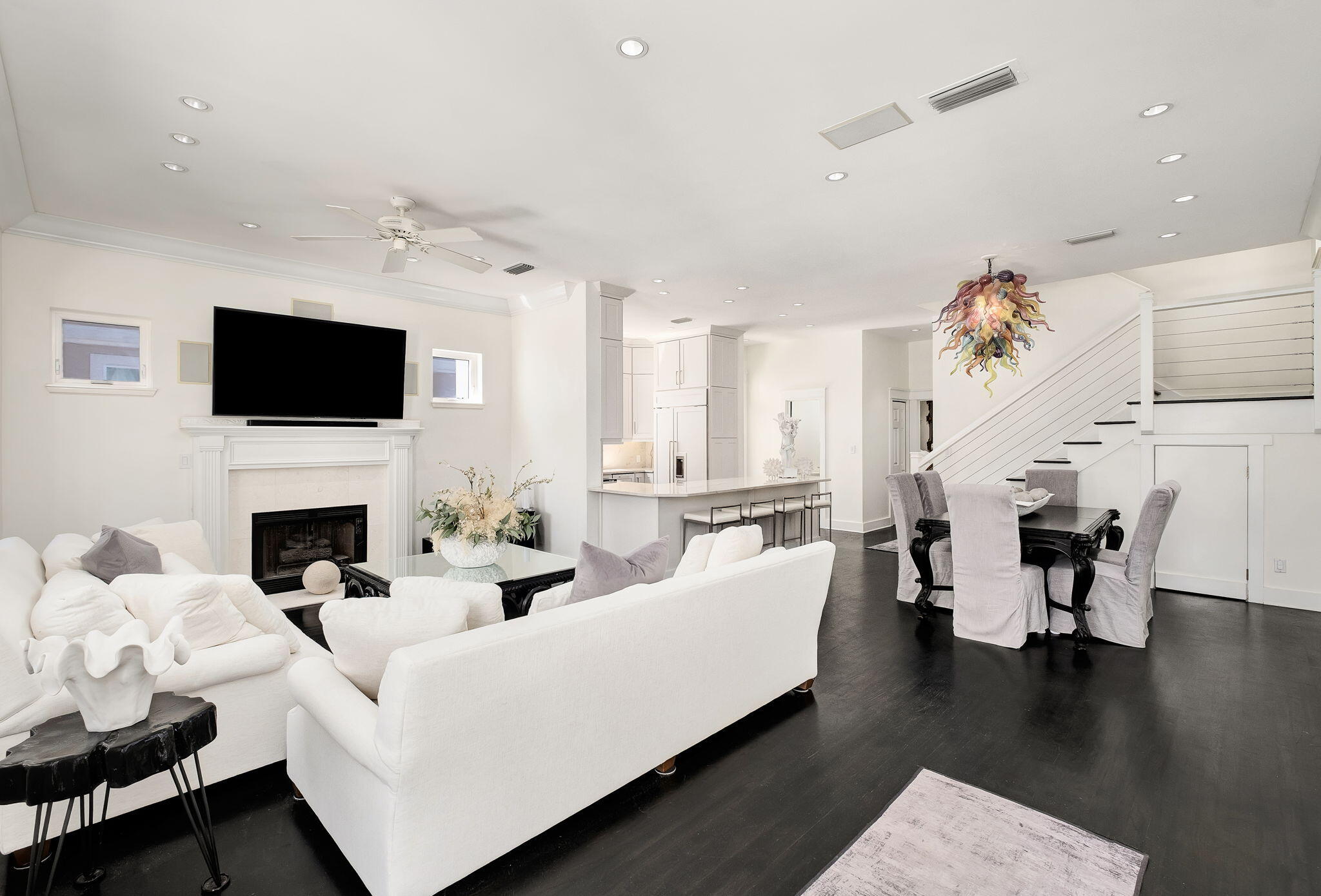 VILLAGE OF WHITE CLIFFS THE - Residential