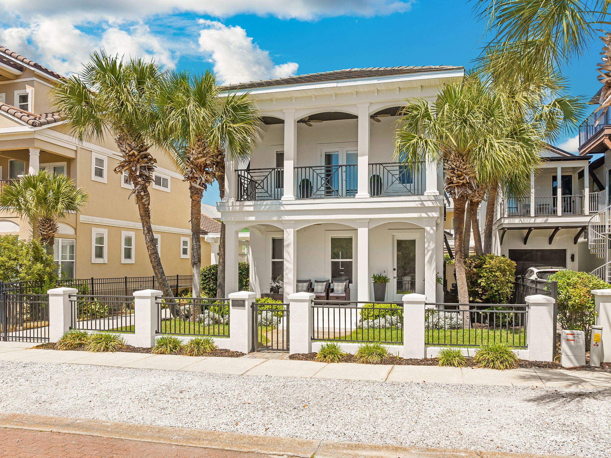 VILLAGE OF WHITE CLIFFS THE - Residential