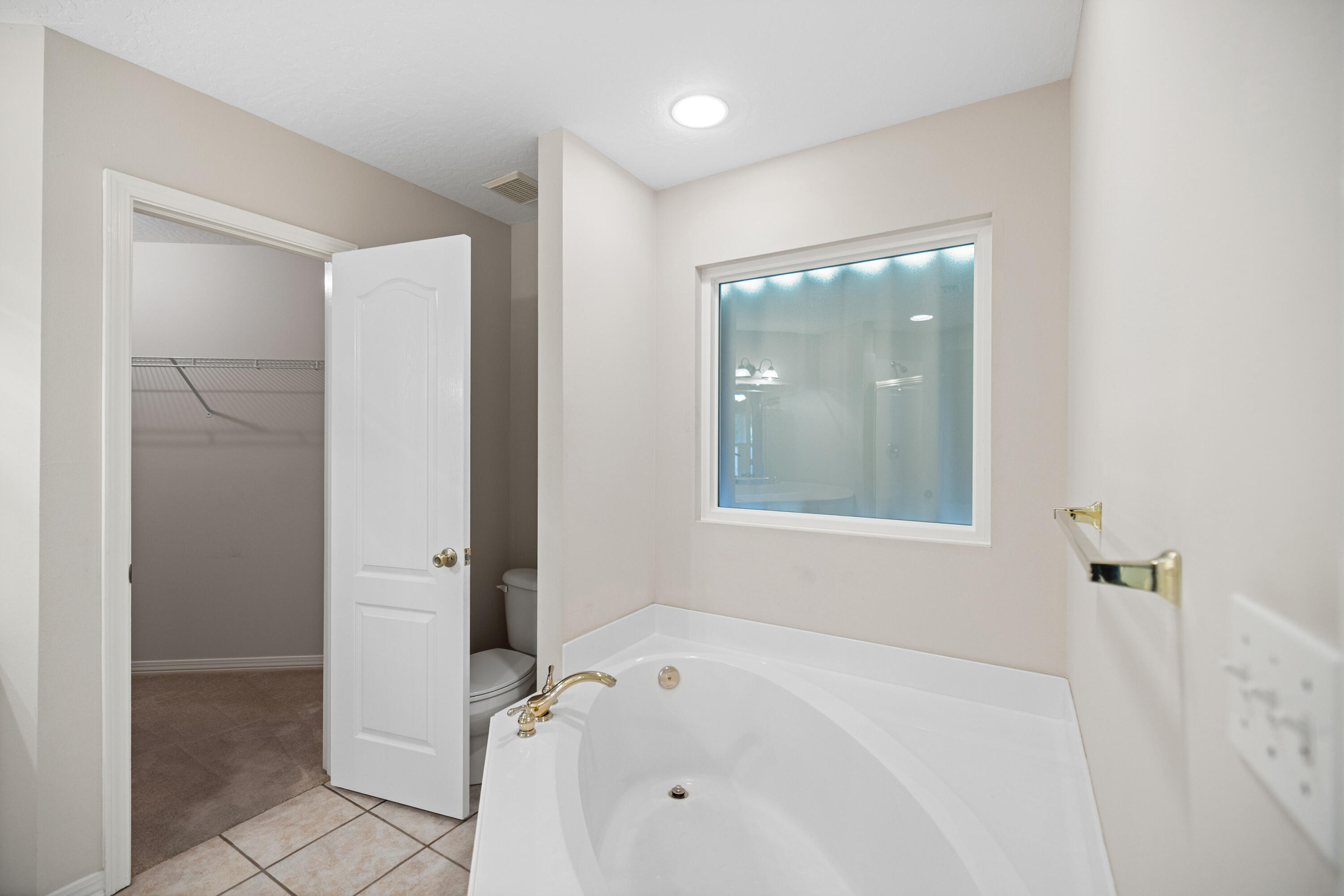 NORTH RIDGE CREEK S/D 1ST ADDN - Residential