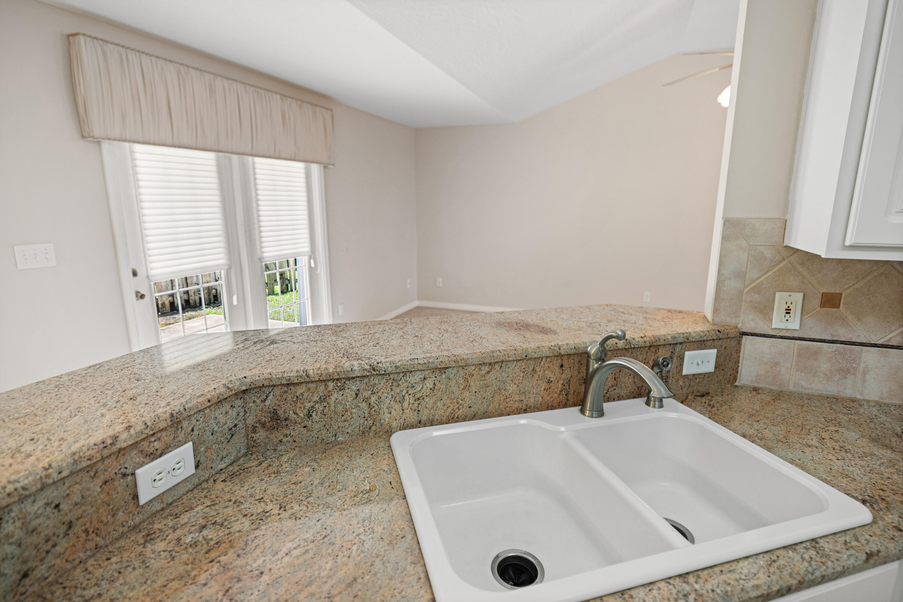 NORTH RIDGE CREEK S/D 1ST ADDN - Residential