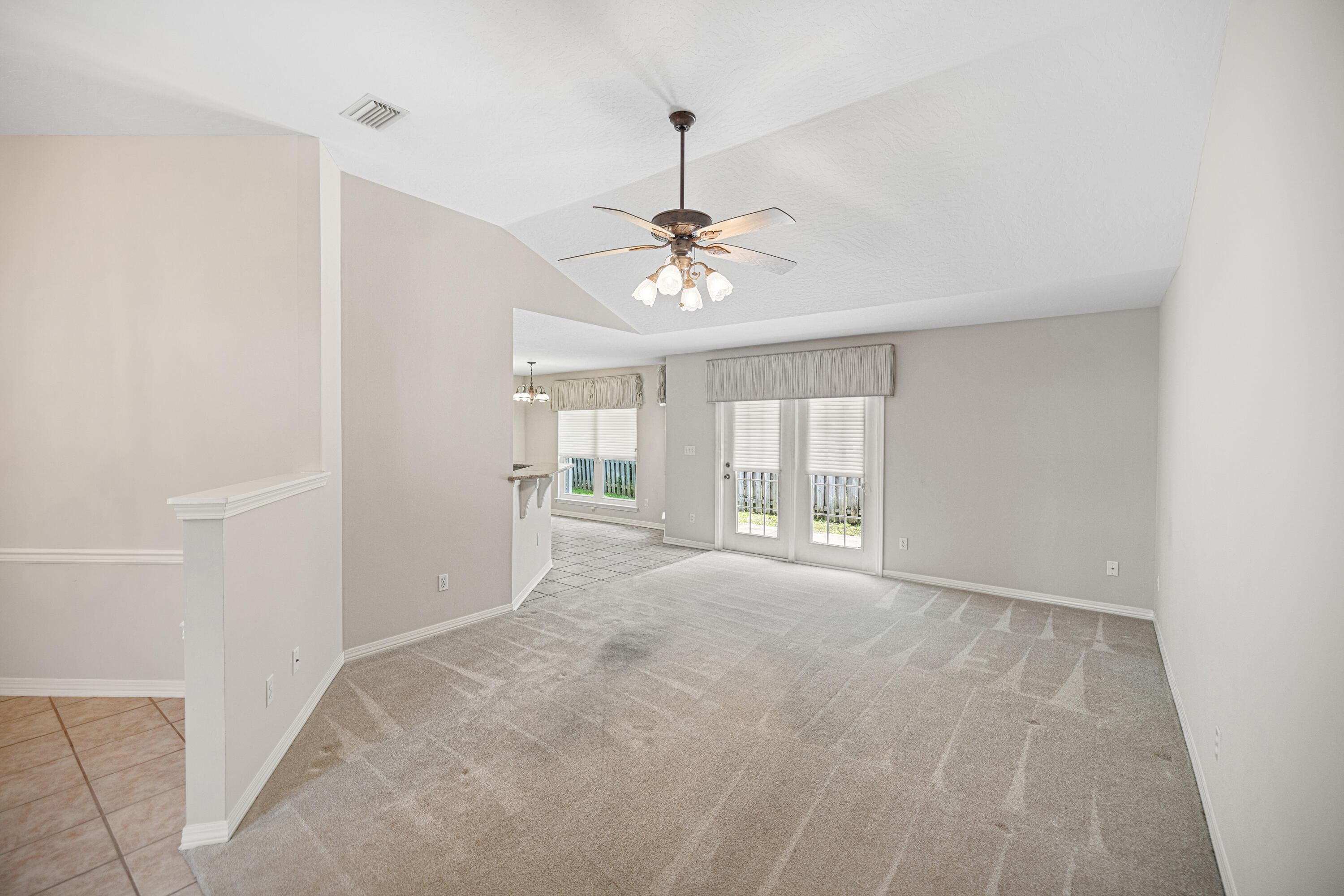 NORTH RIDGE CREEK S/D 1ST ADDN - Residential