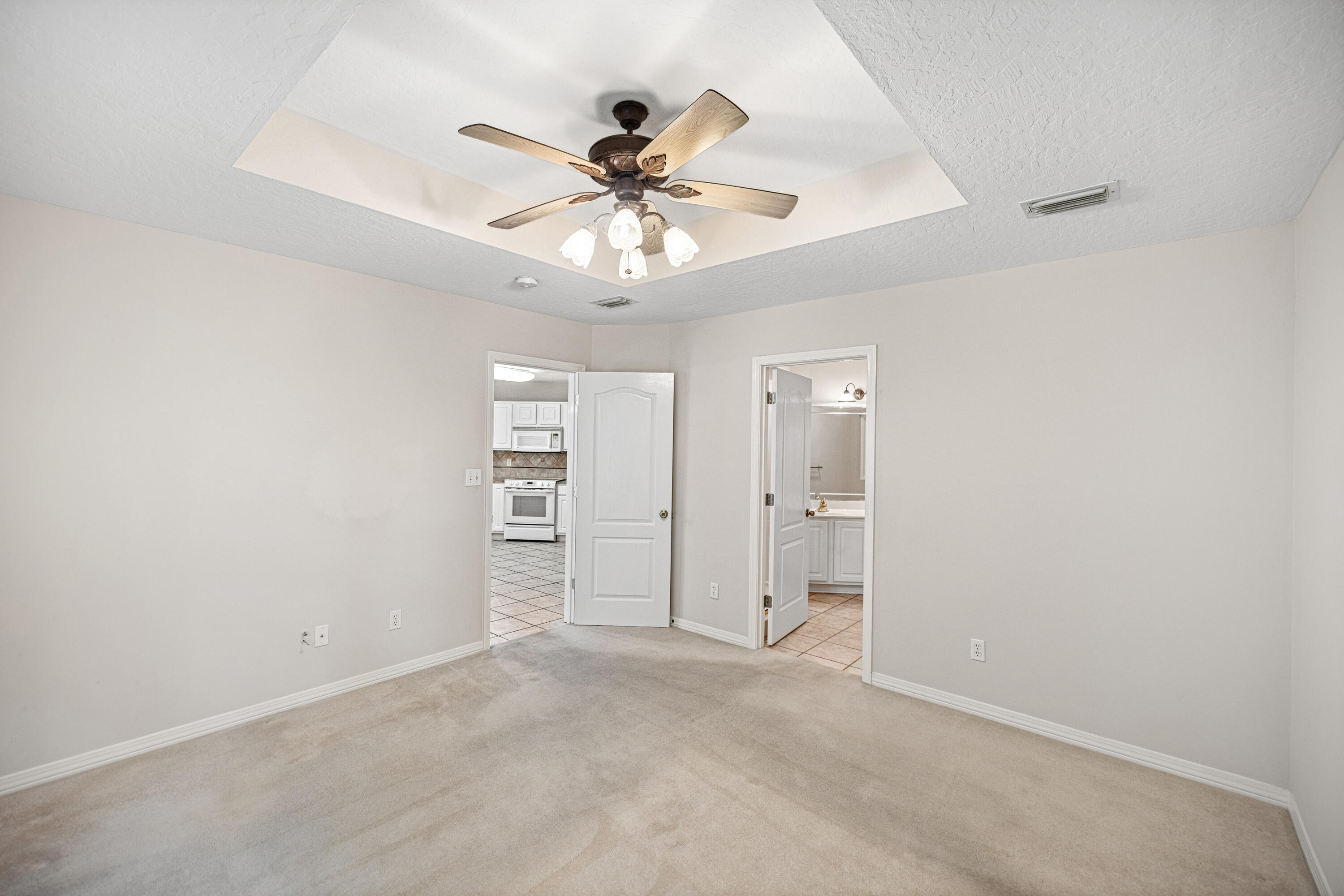 NORTH RIDGE CREEK S/D 1ST ADDN - Residential