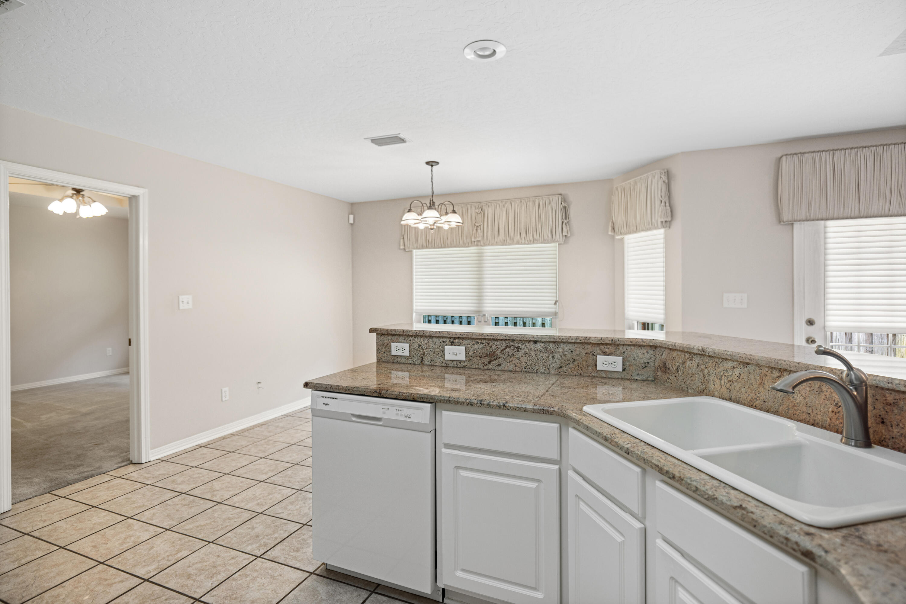 NORTH RIDGE CREEK S/D 1ST ADDN - Residential