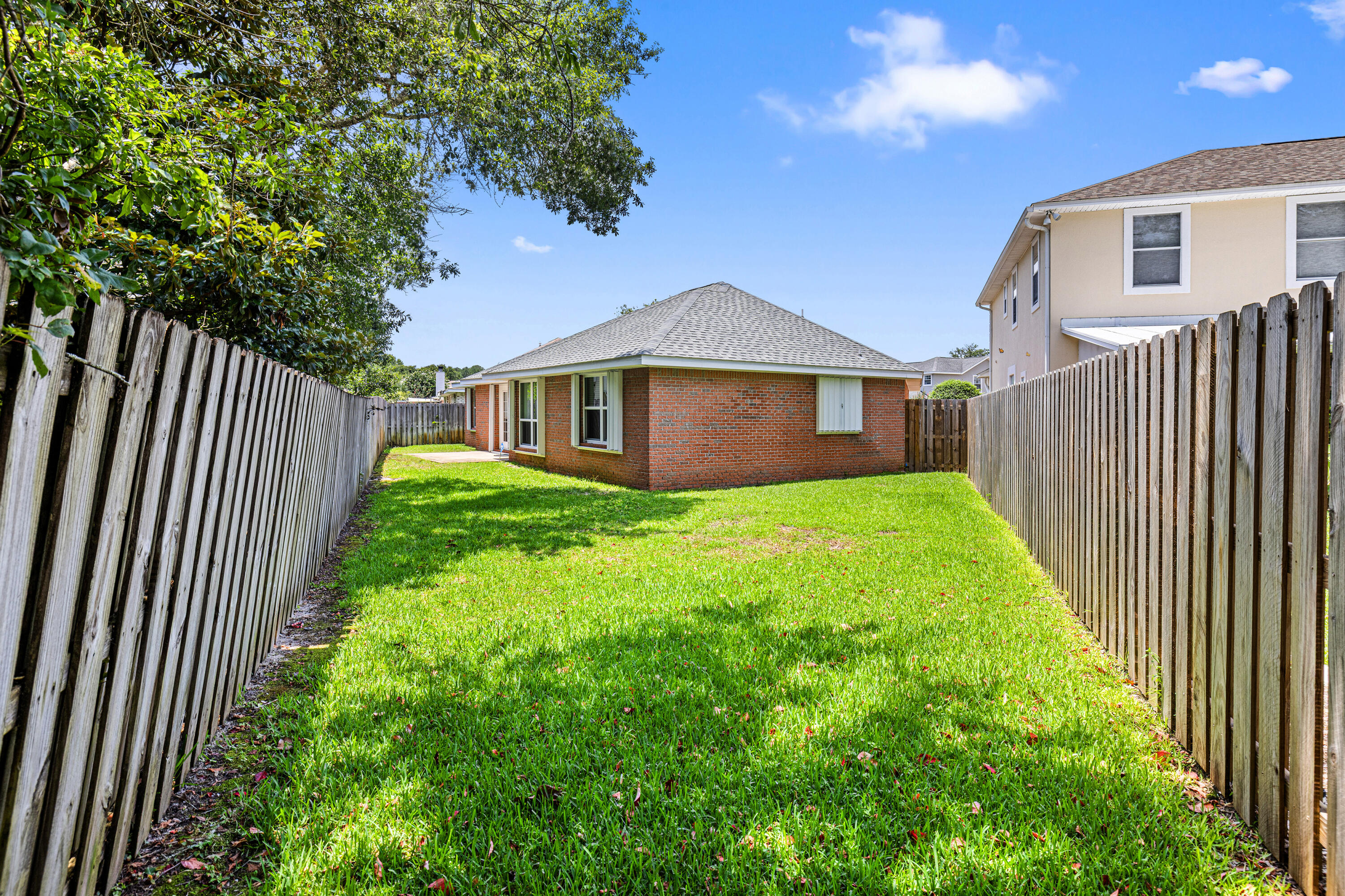 NORTH RIDGE CREEK S/D 1ST ADDN - Residential