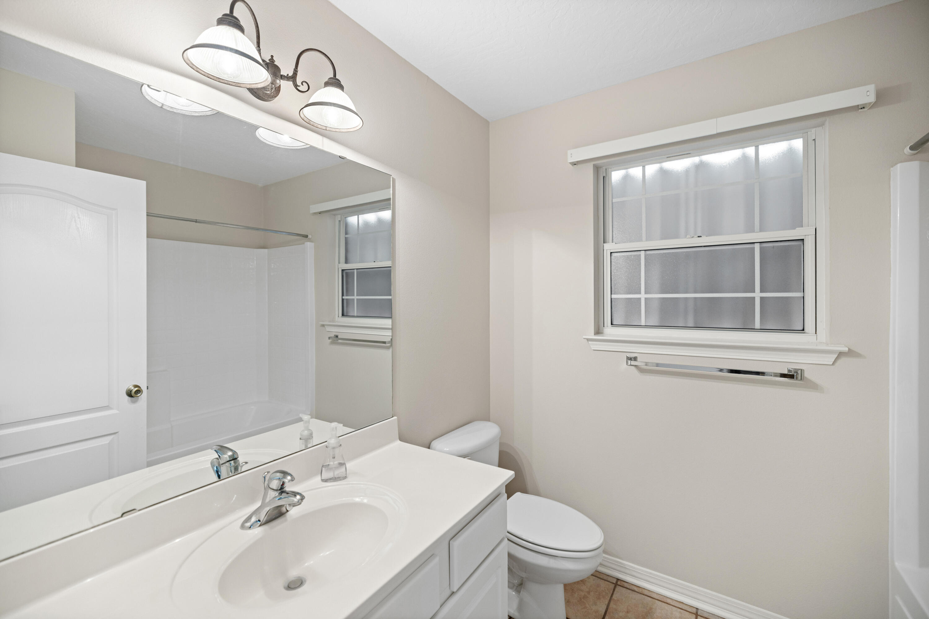 NORTH RIDGE CREEK S/D 1ST ADDN - Residential