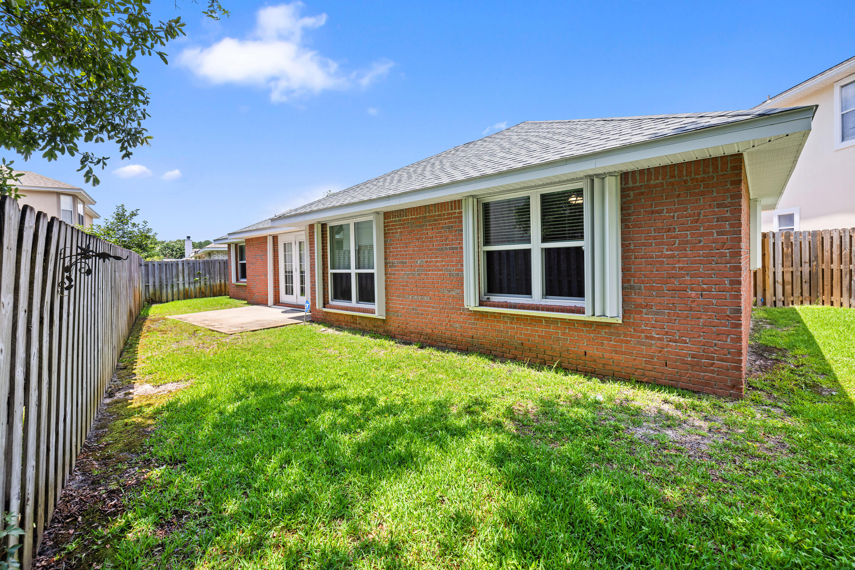 NORTH RIDGE CREEK S/D 1ST ADDN - Residential