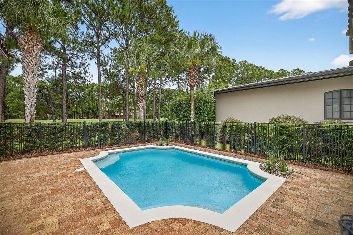 BURNT PINE - Residential Lease