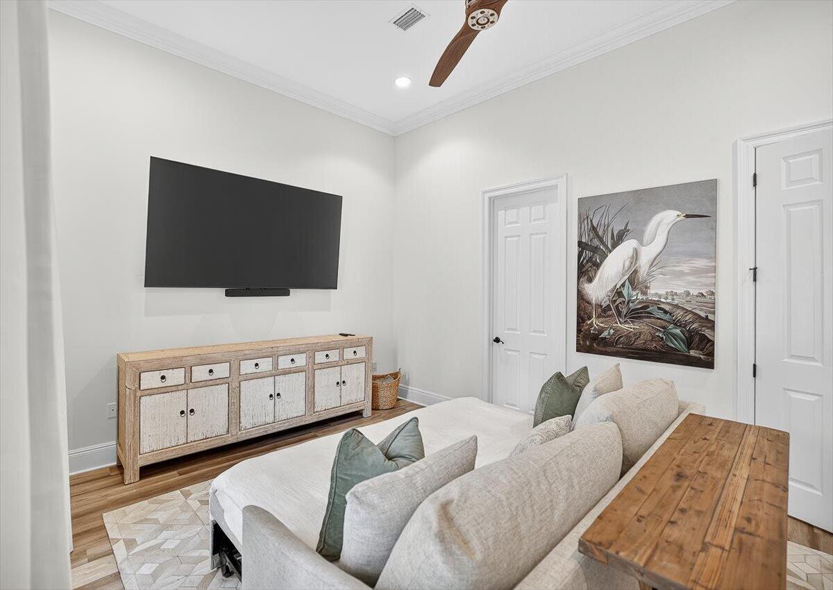 BURNT PINE - Residential Lease