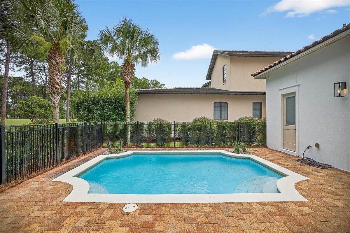 BURNT PINE - Residential Lease