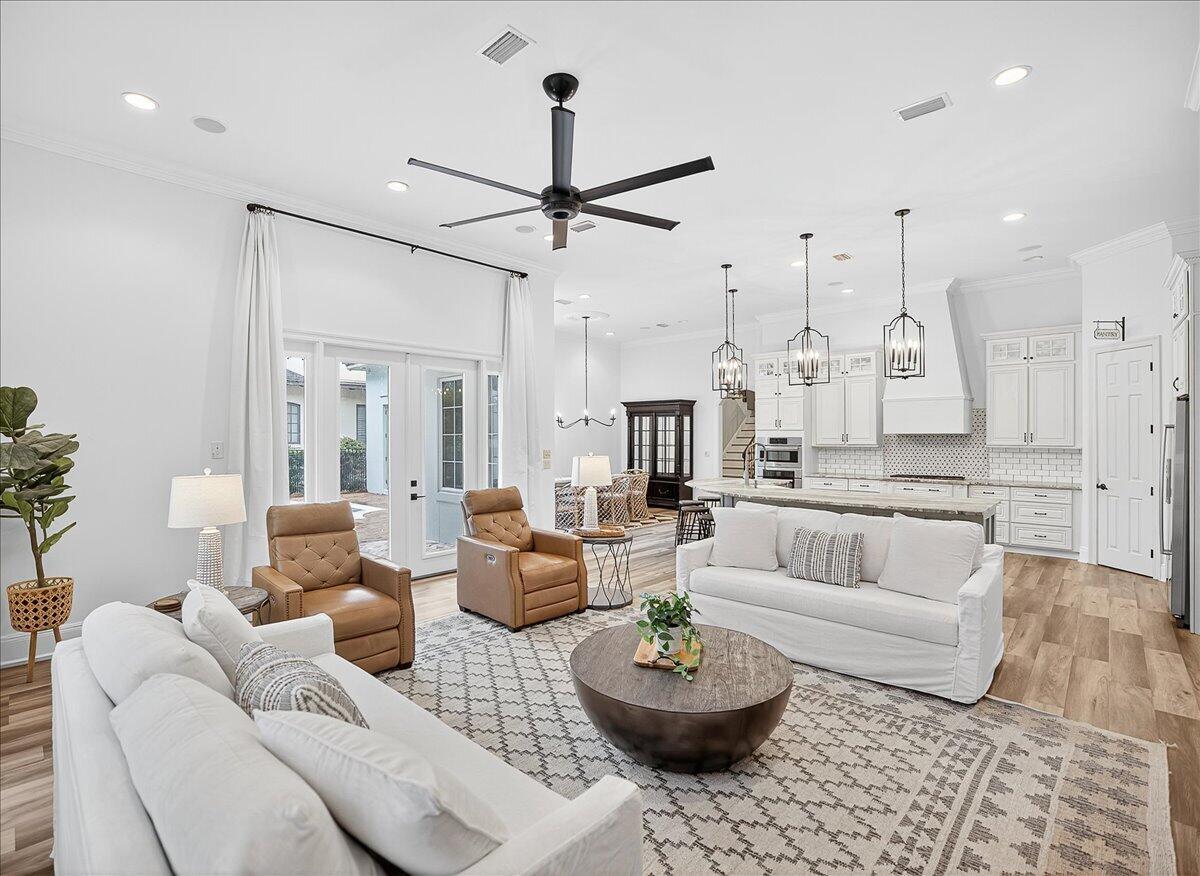 BURNT PINE - Residential Lease