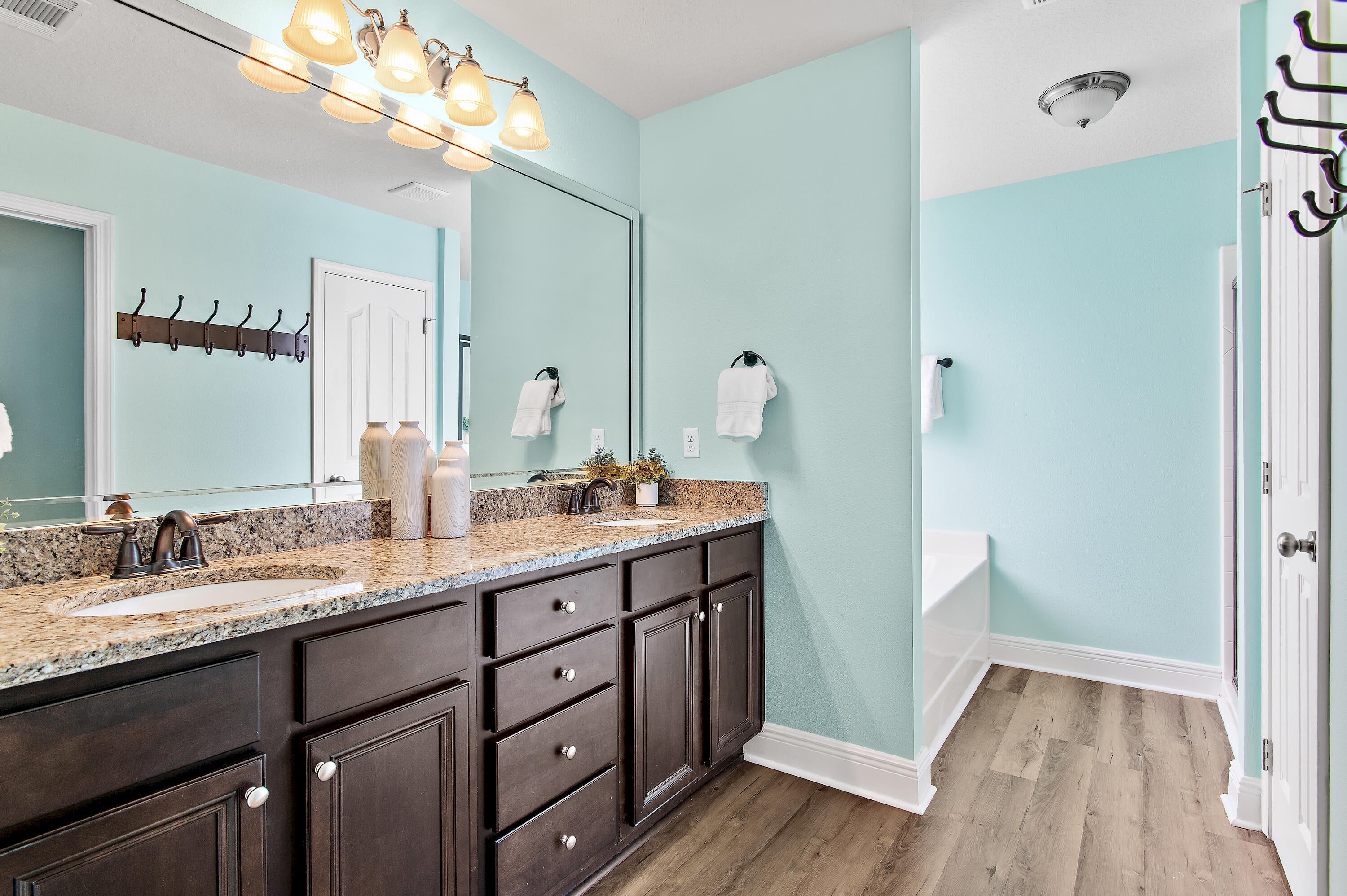 SANTA ROSA GOLF VILLAS - Residential