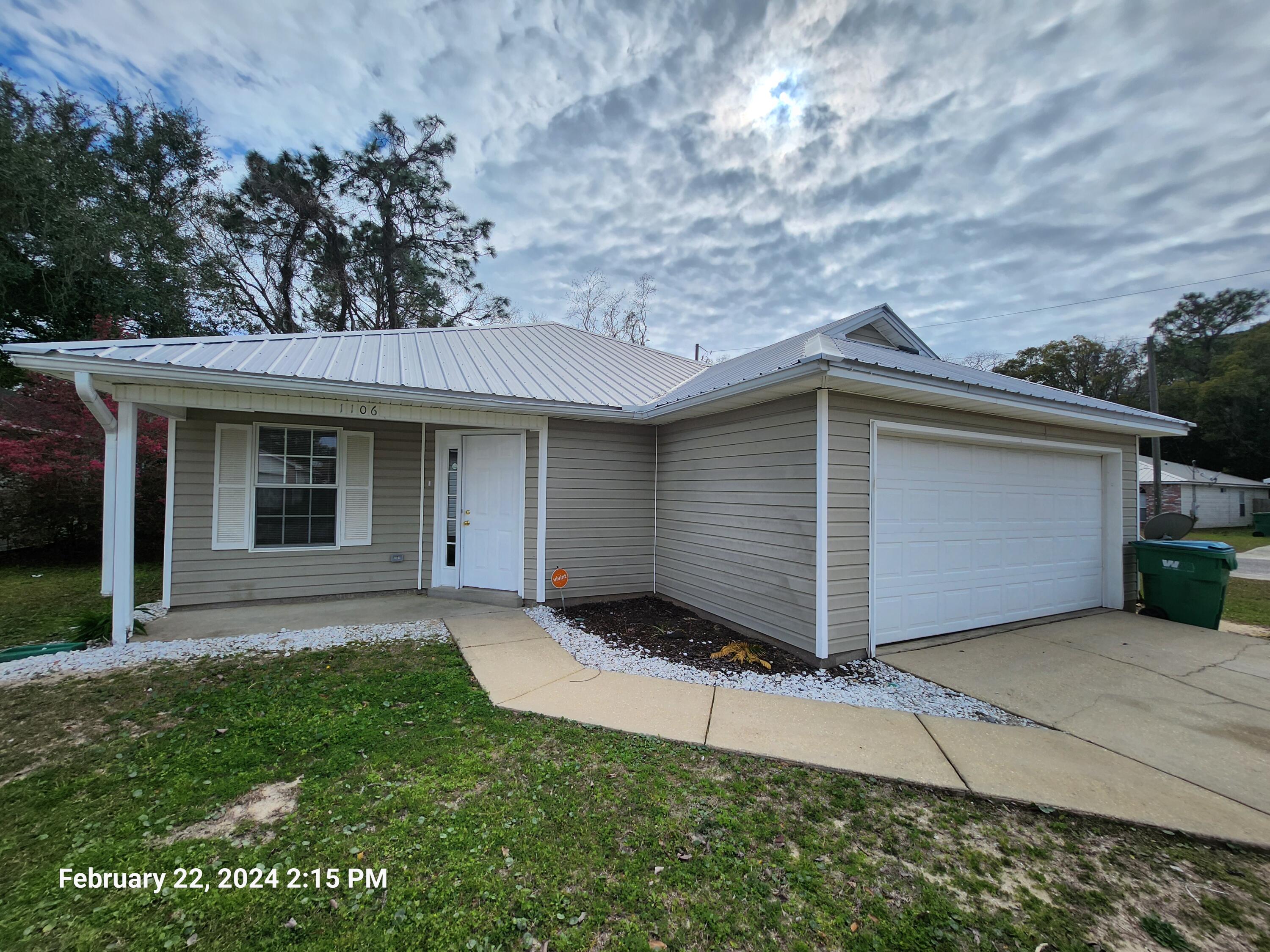 Cute 3 Bedroom 2 bath home on corner lot with garage. easy access to Hurlburt and Eglin. 3 Minutes to Walmart. Fenced back yard. Covered porch, New LVP and carpet through out, nice big kitchen with separate dining area. . Call for showing.