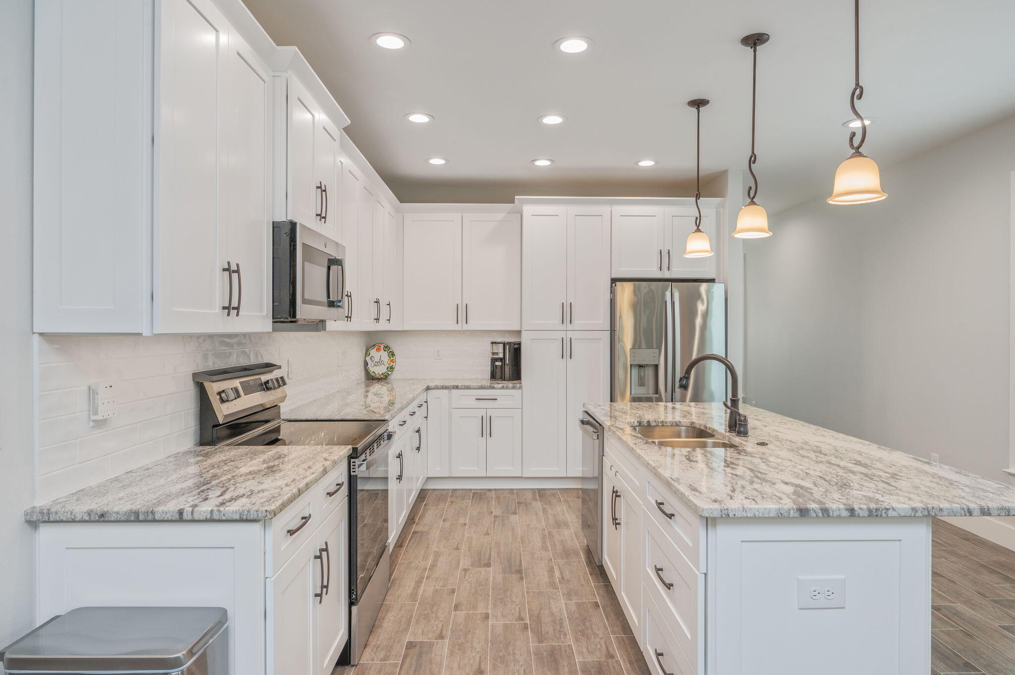 WATKINS POINTE LOT 3 - Residential