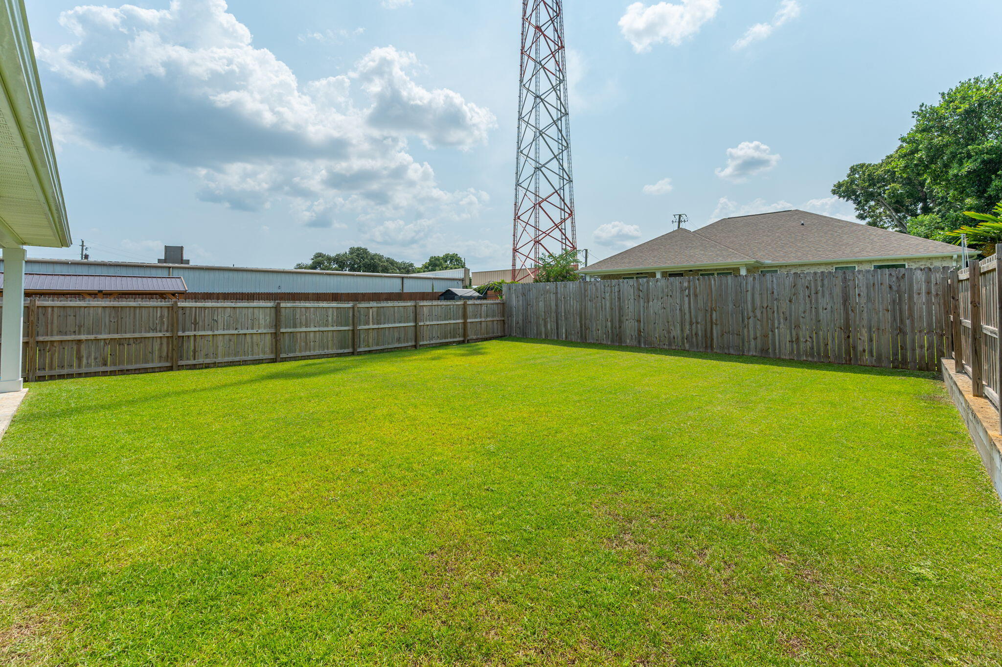 WATKINS POINTE LOT 3 - Residential