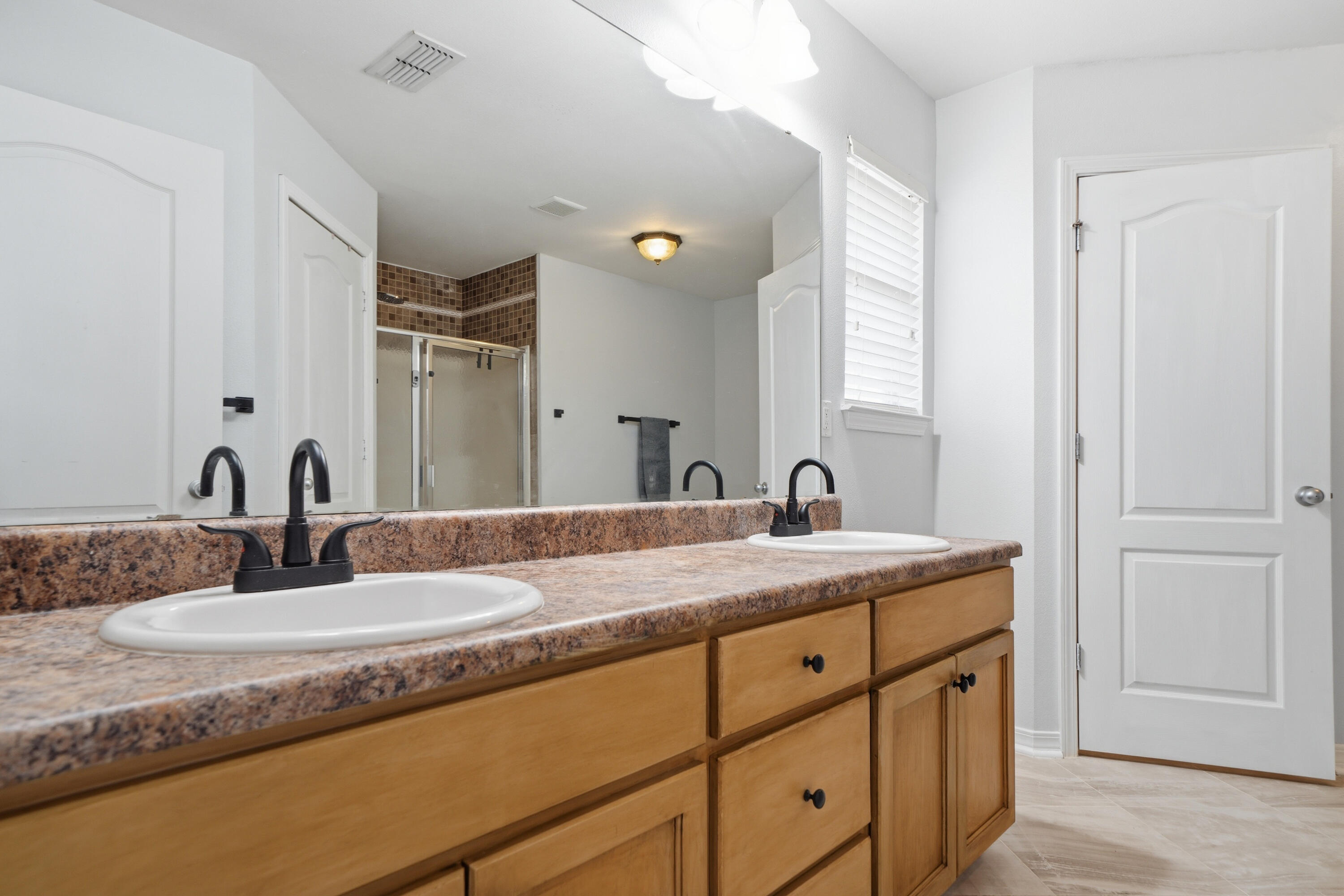 SILVER CREEK ESTATES - Residential