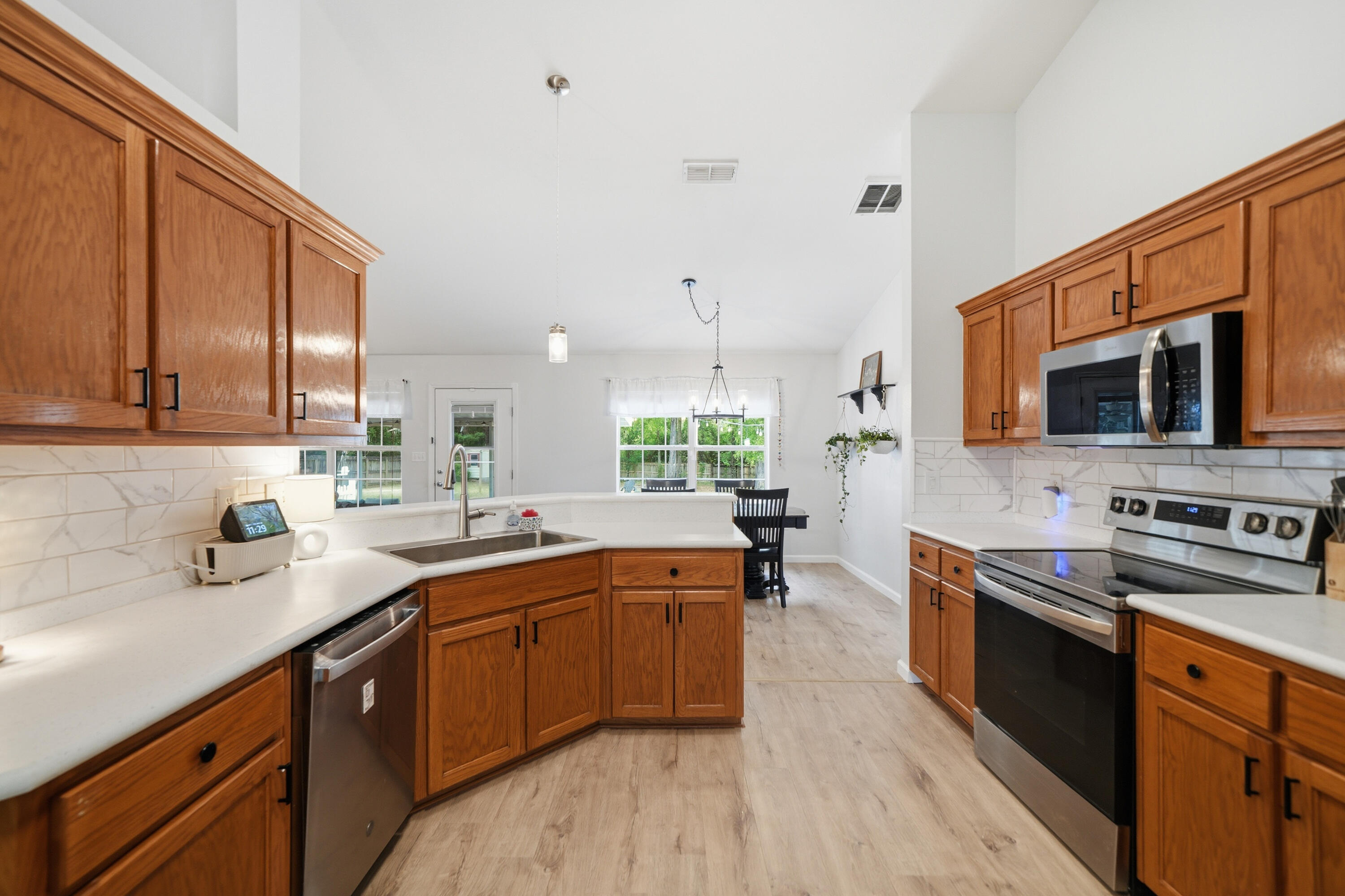 SILVER CREEK ESTATES - Residential
