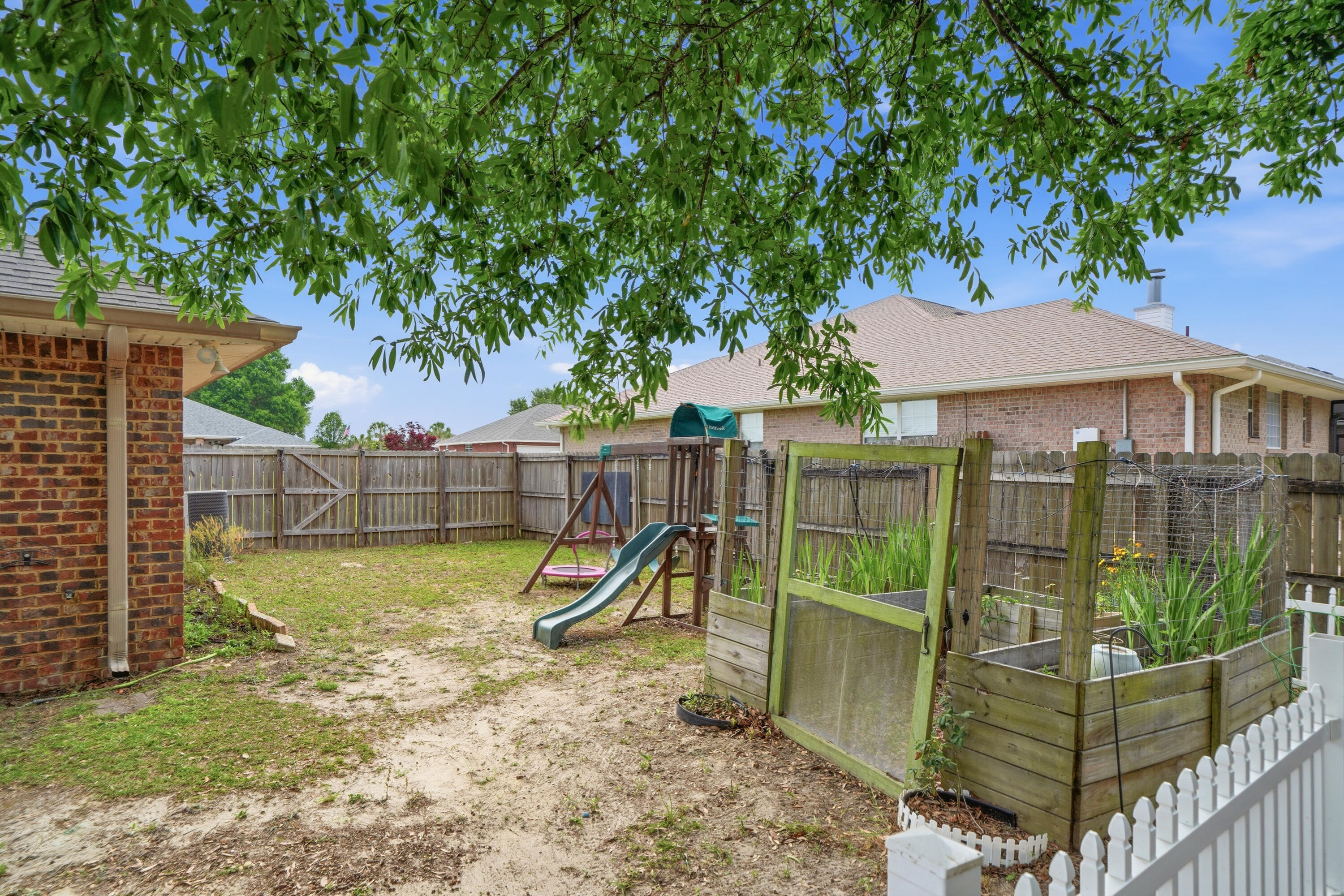 SILVER CREEK ESTATES - Residential