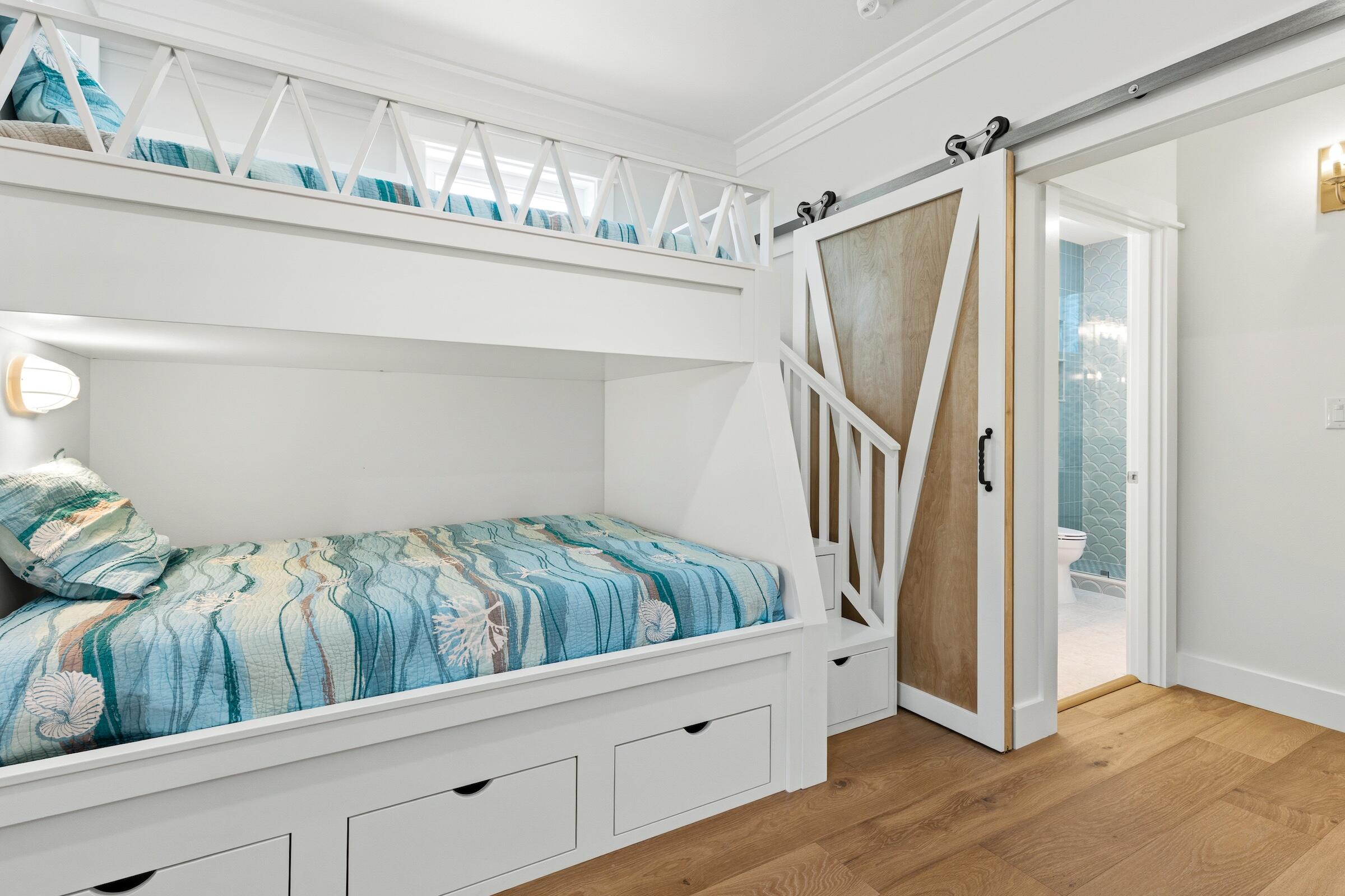 GROVE BY THE SEA - Residential