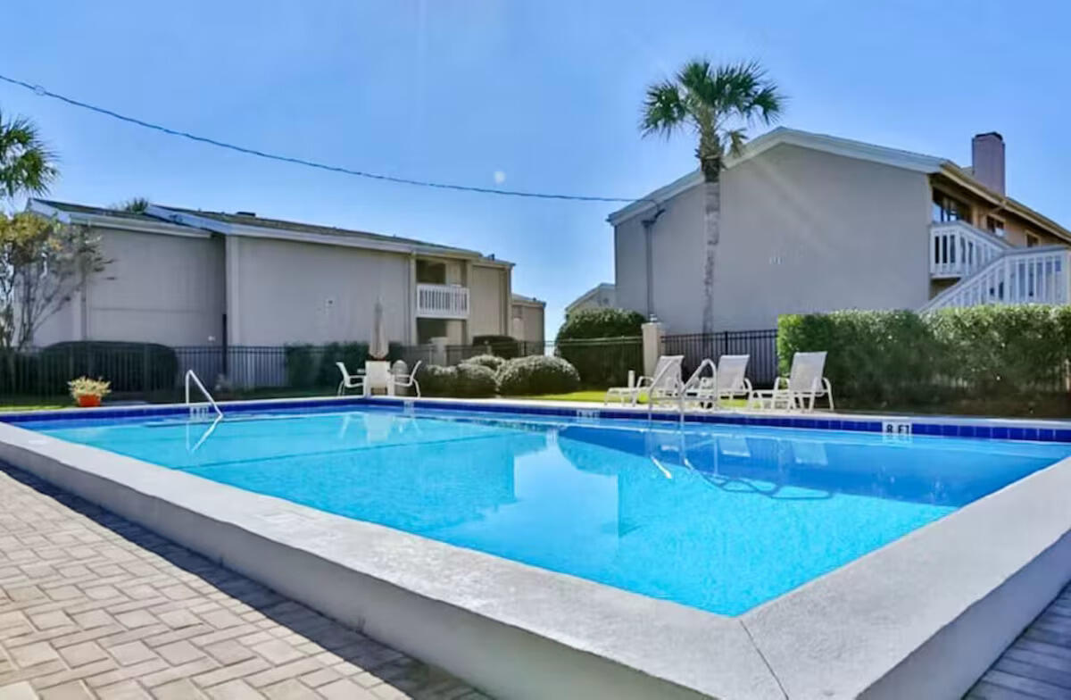 CHATEAU LA MER CONDO PHASE l - Residential
