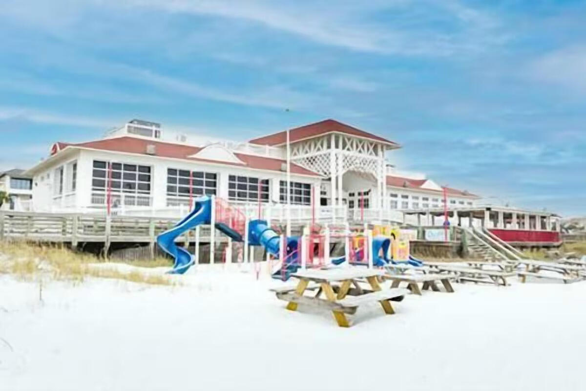 CHATEAU LA MER CONDO PHASE l - Residential