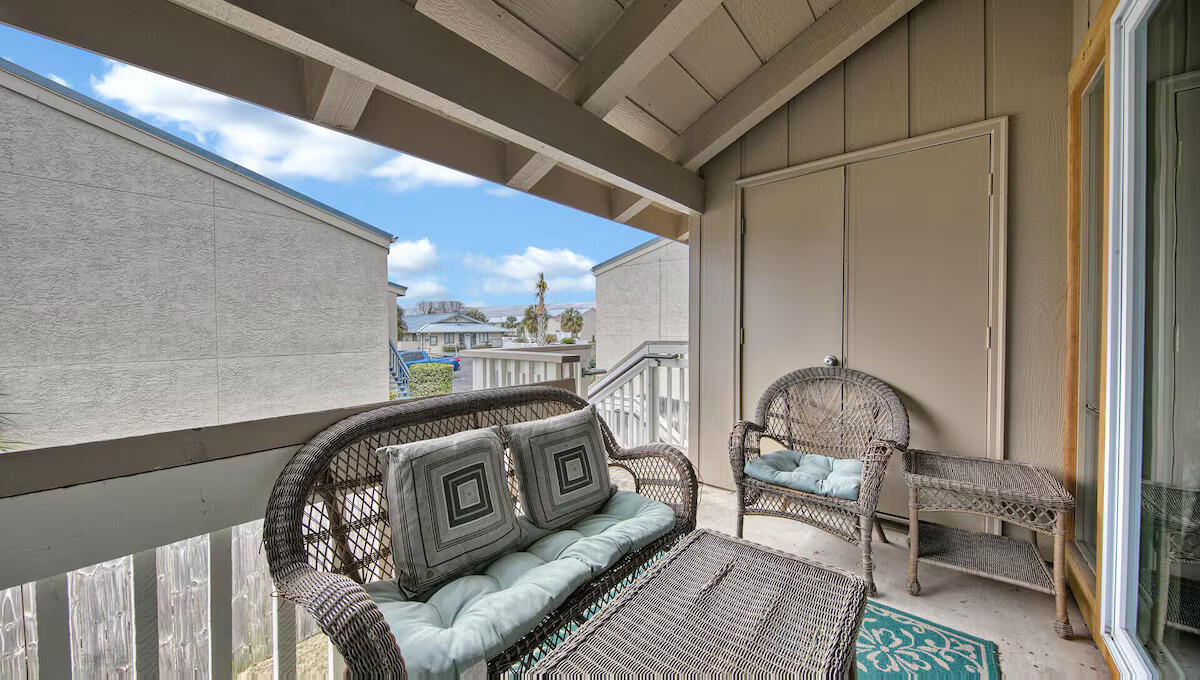 CHATEAU LA MER CONDO PHASE l - Residential