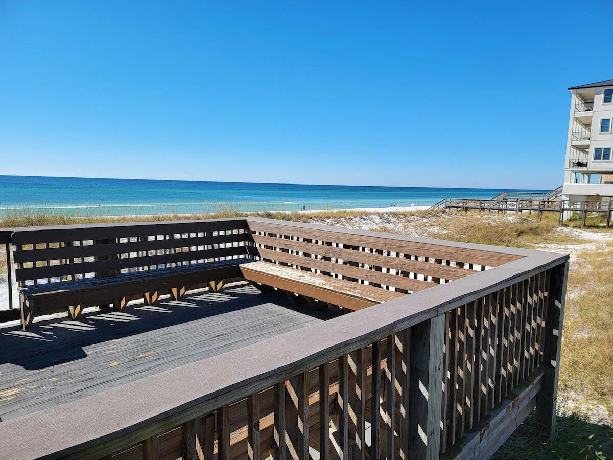 CHATEAU LA MER CONDO PHASE l - Residential