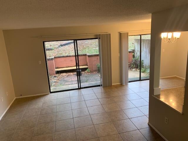 HIDDEN COVE T/H - Residential Lease