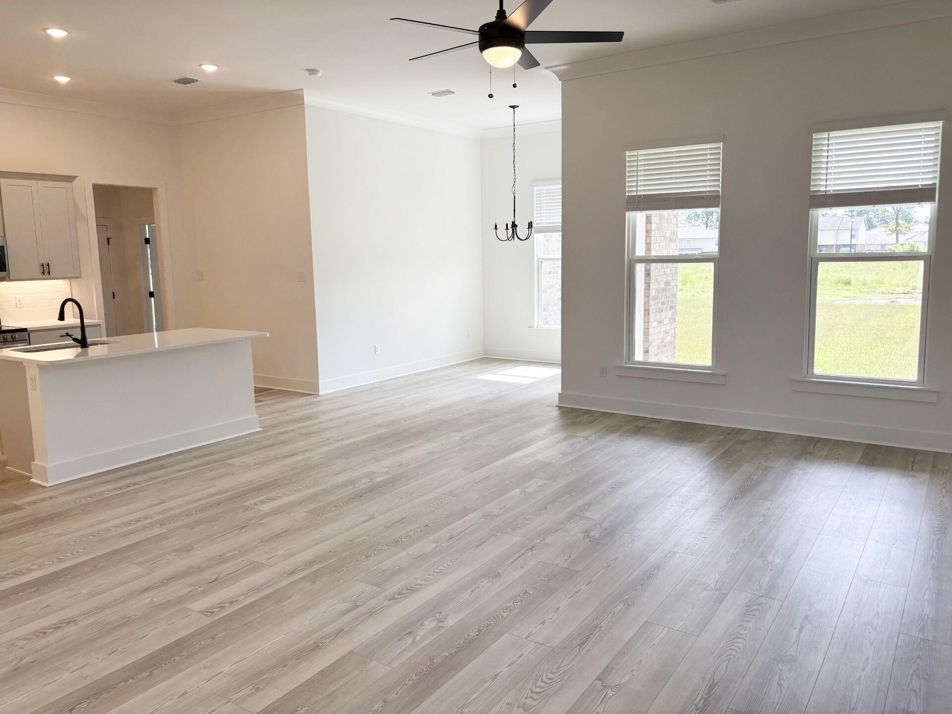 HOUSTON PLACE - Residential