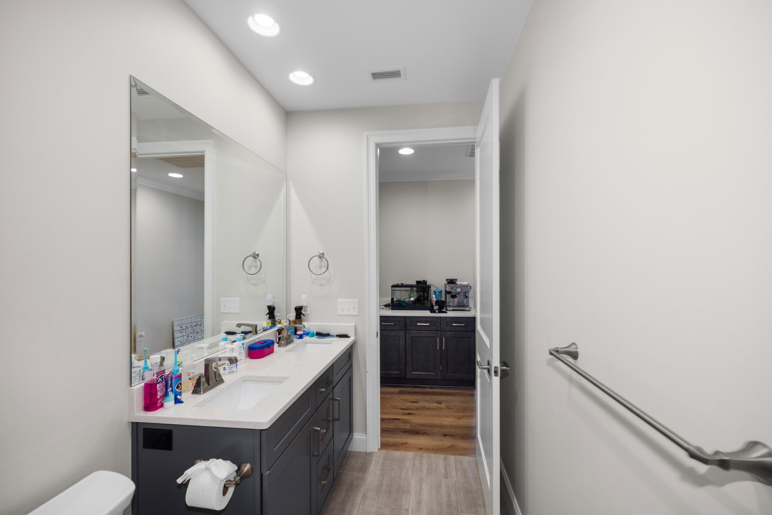 RAIDERS LANDING PHASE II - Residential Lease