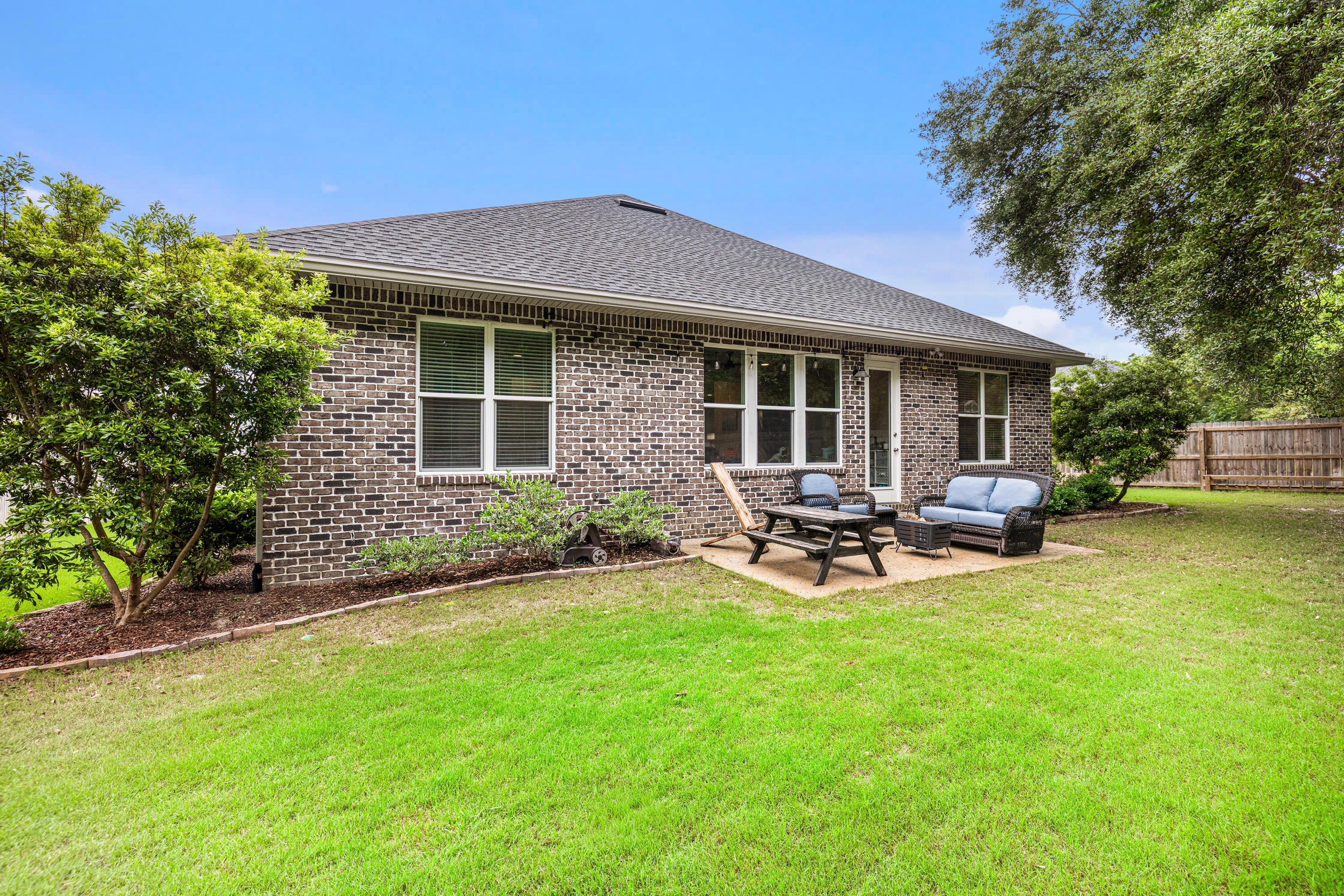 RAIDERS LANDING PHASE II - Residential Lease