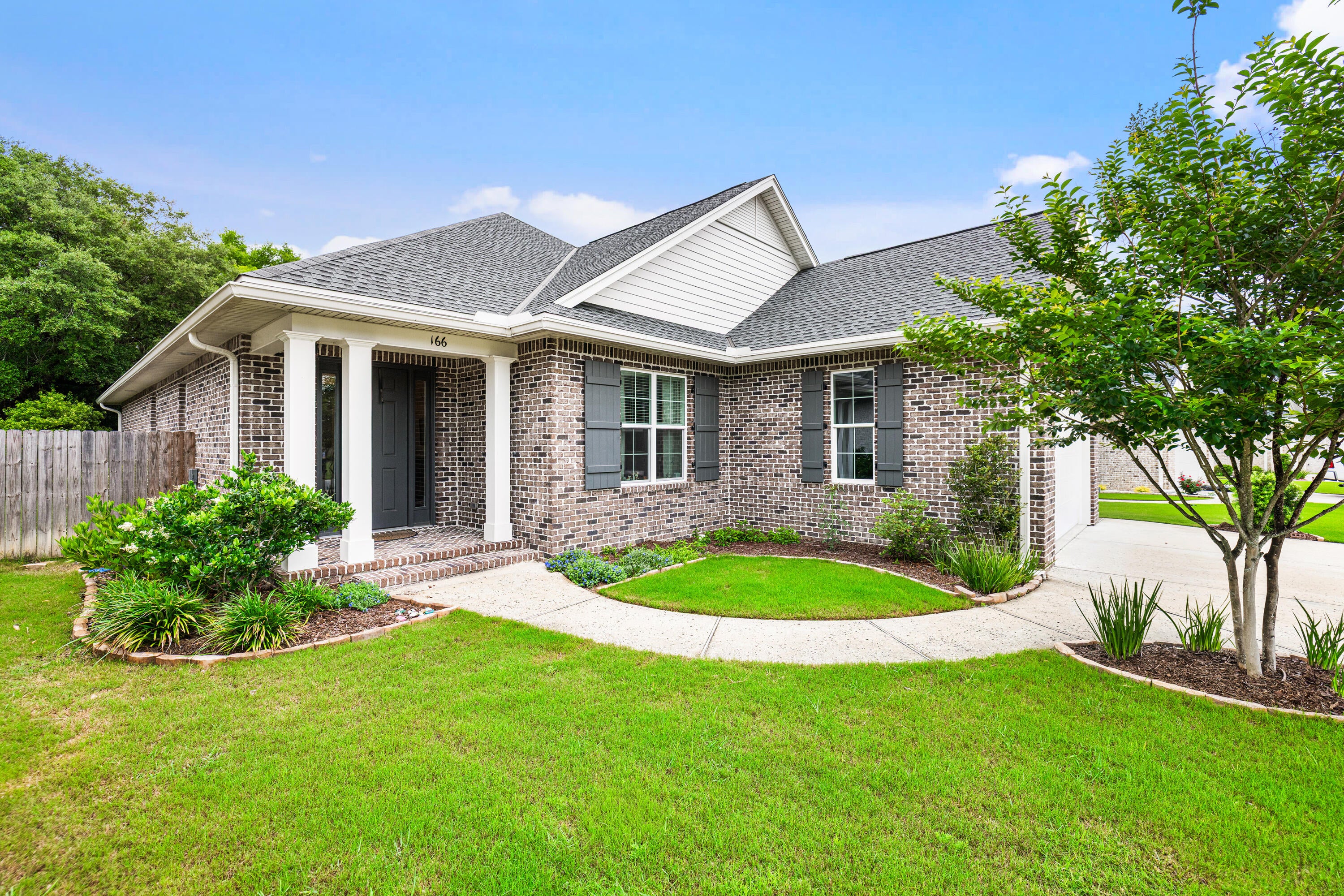 RAIDERS LANDING PHASE II - Residential Lease