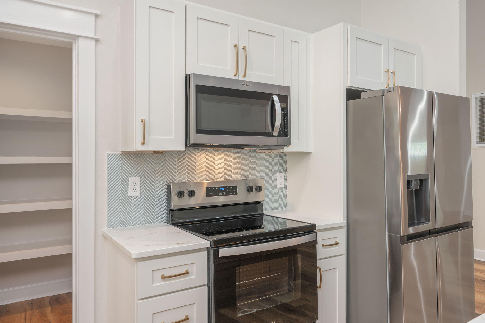 SPRING HILL ESTATES - Residential
