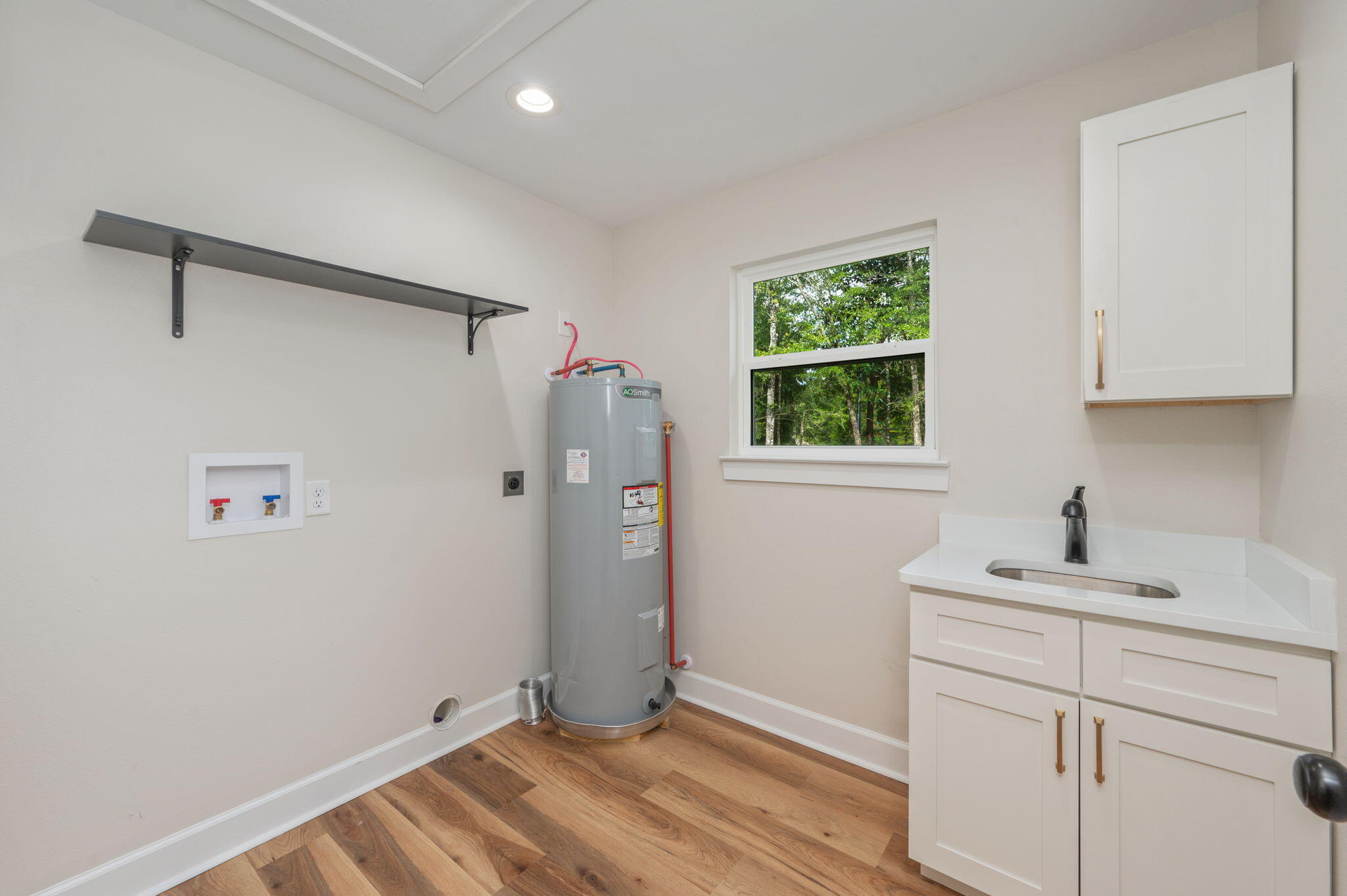 SPRING HILL ESTATES - Residential