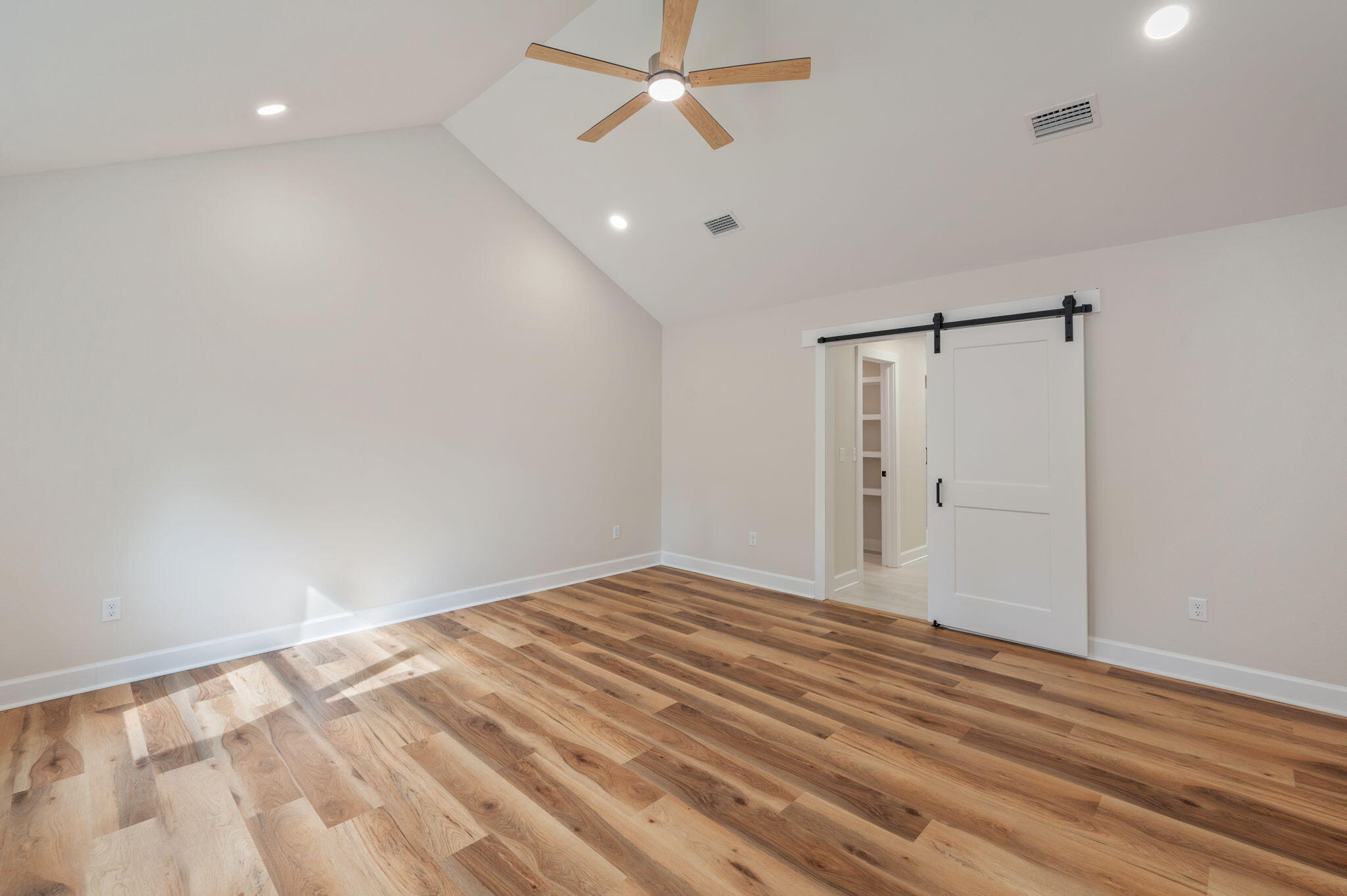 SPRING HILL ESTATES - Residential