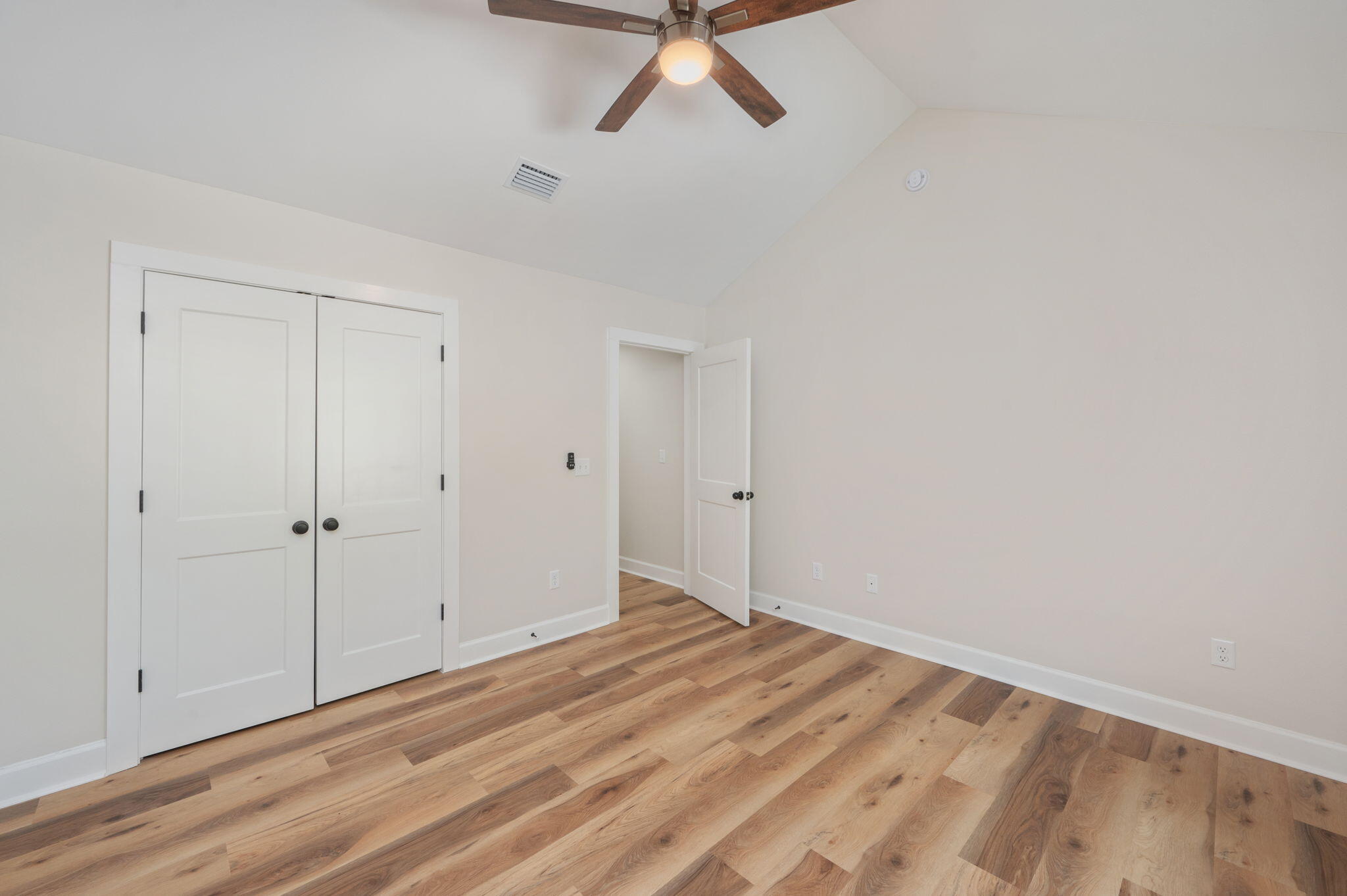 SPRING HILL ESTATES - Residential