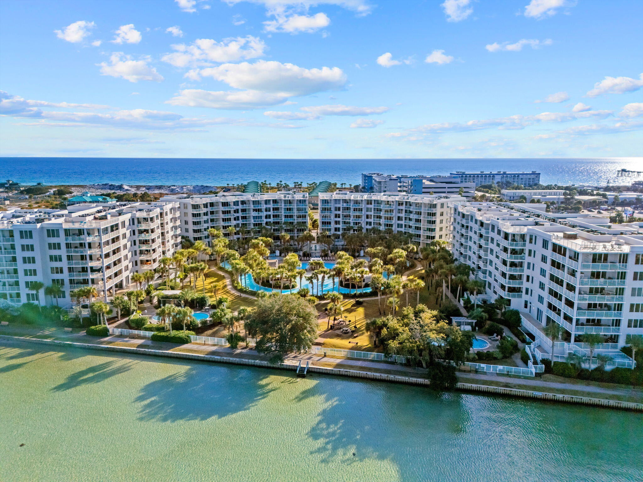 DESTIN WEST BEACH & BAY RESORT-GULFSIDE - Residential