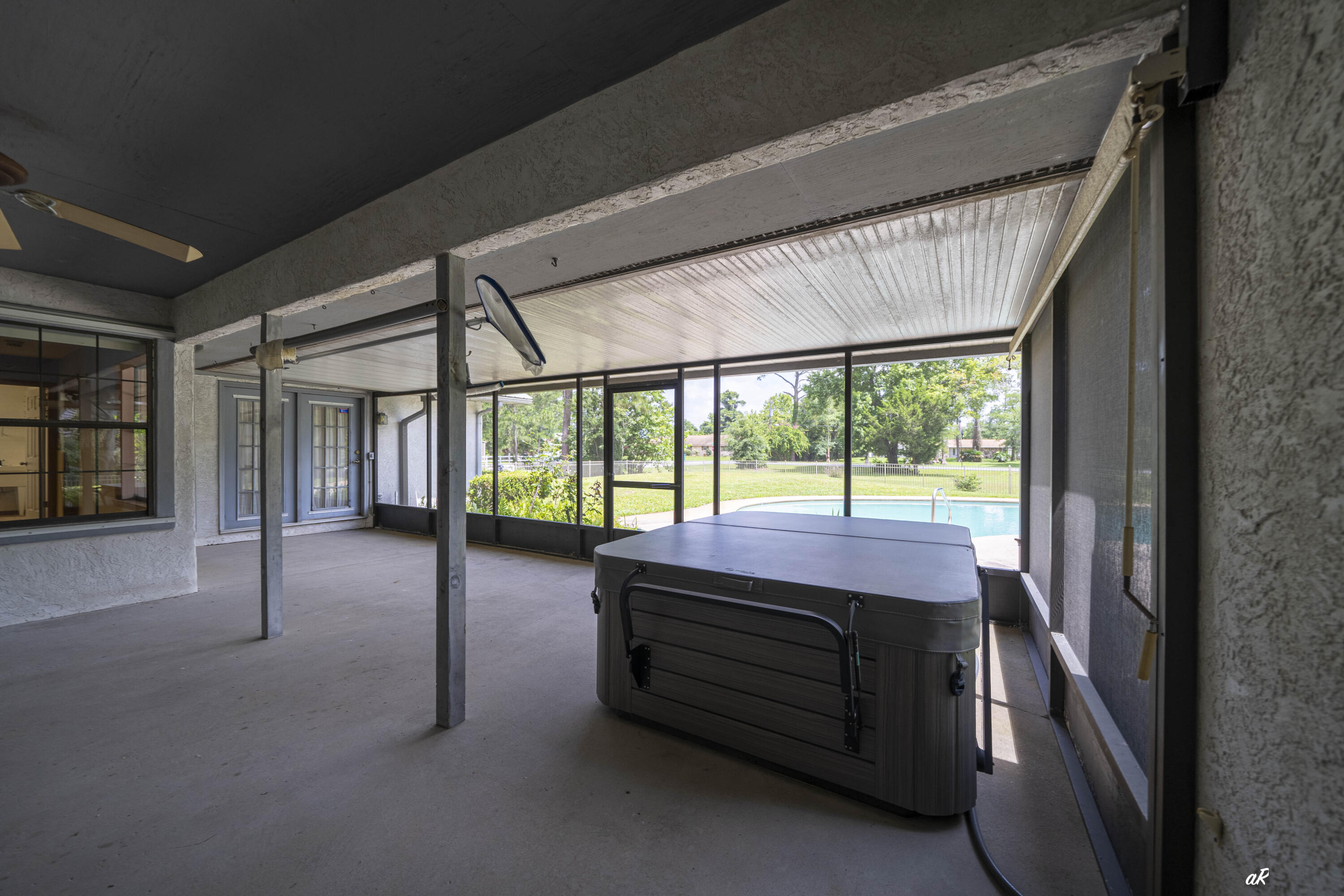 THOMAS DRIVE PARK UNIT 4 - Residential