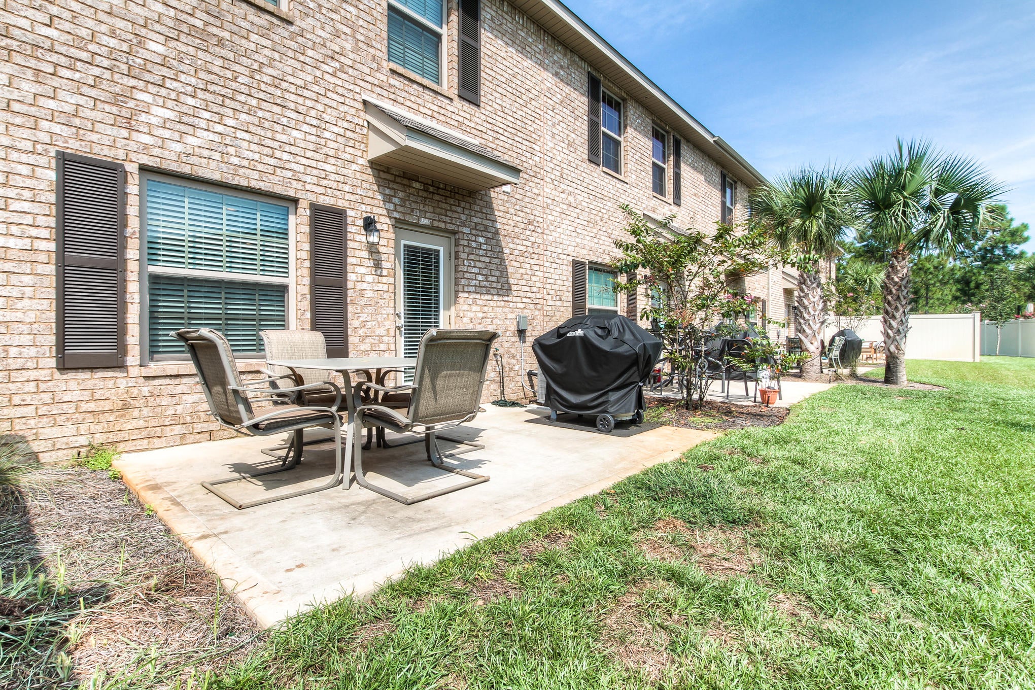 RESERVE POINTE - Residential