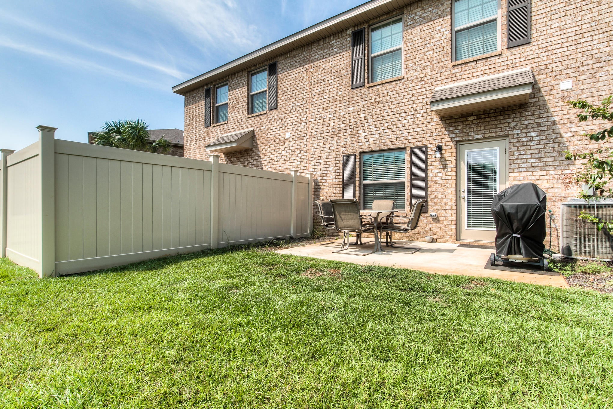 RESERVE POINTE - Residential