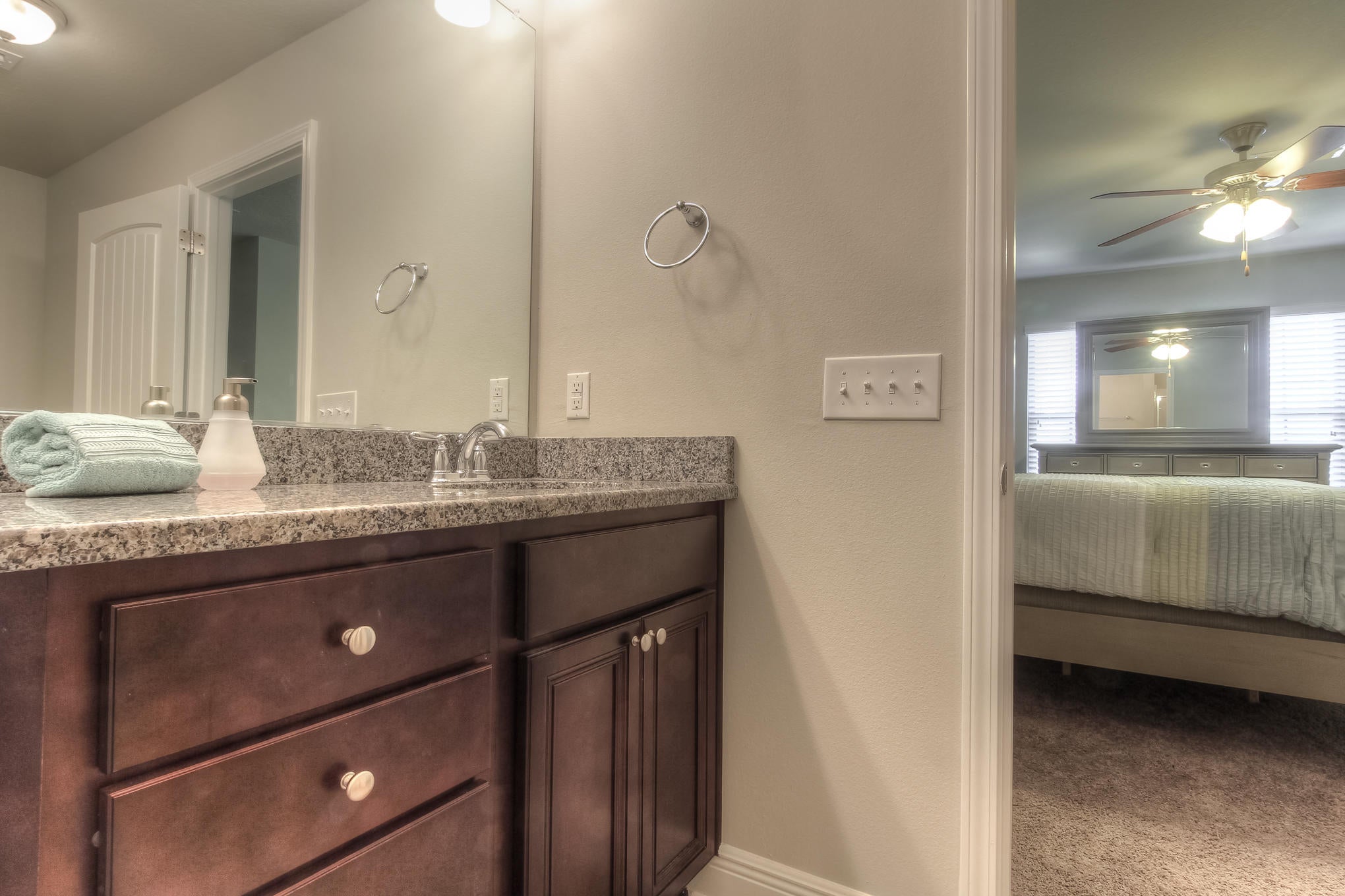 RESERVE POINTE - Residential