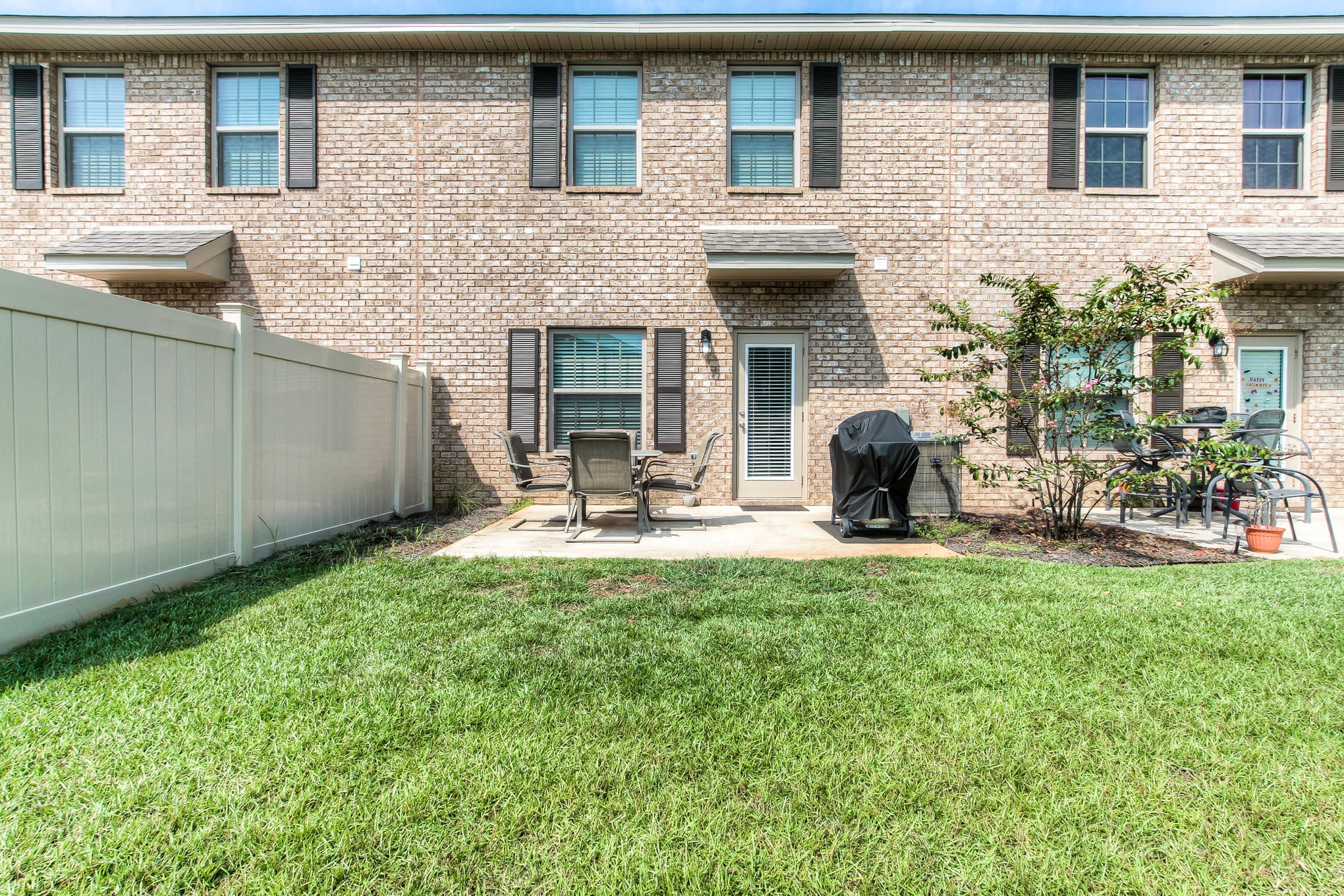RESERVE POINTE - Residential