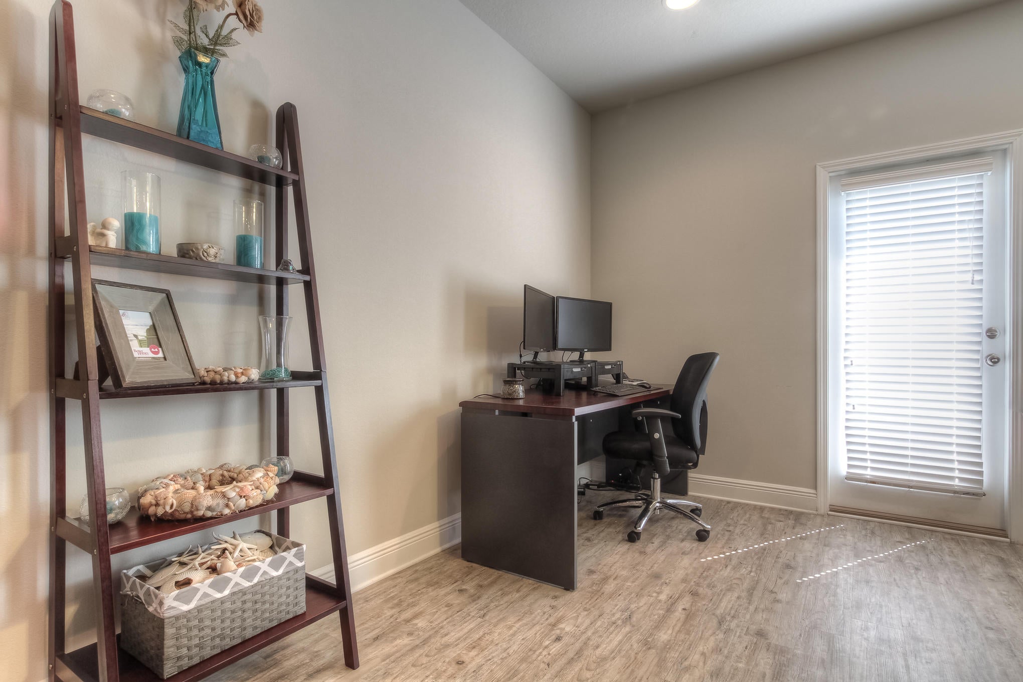 RESERVE POINTE - Residential