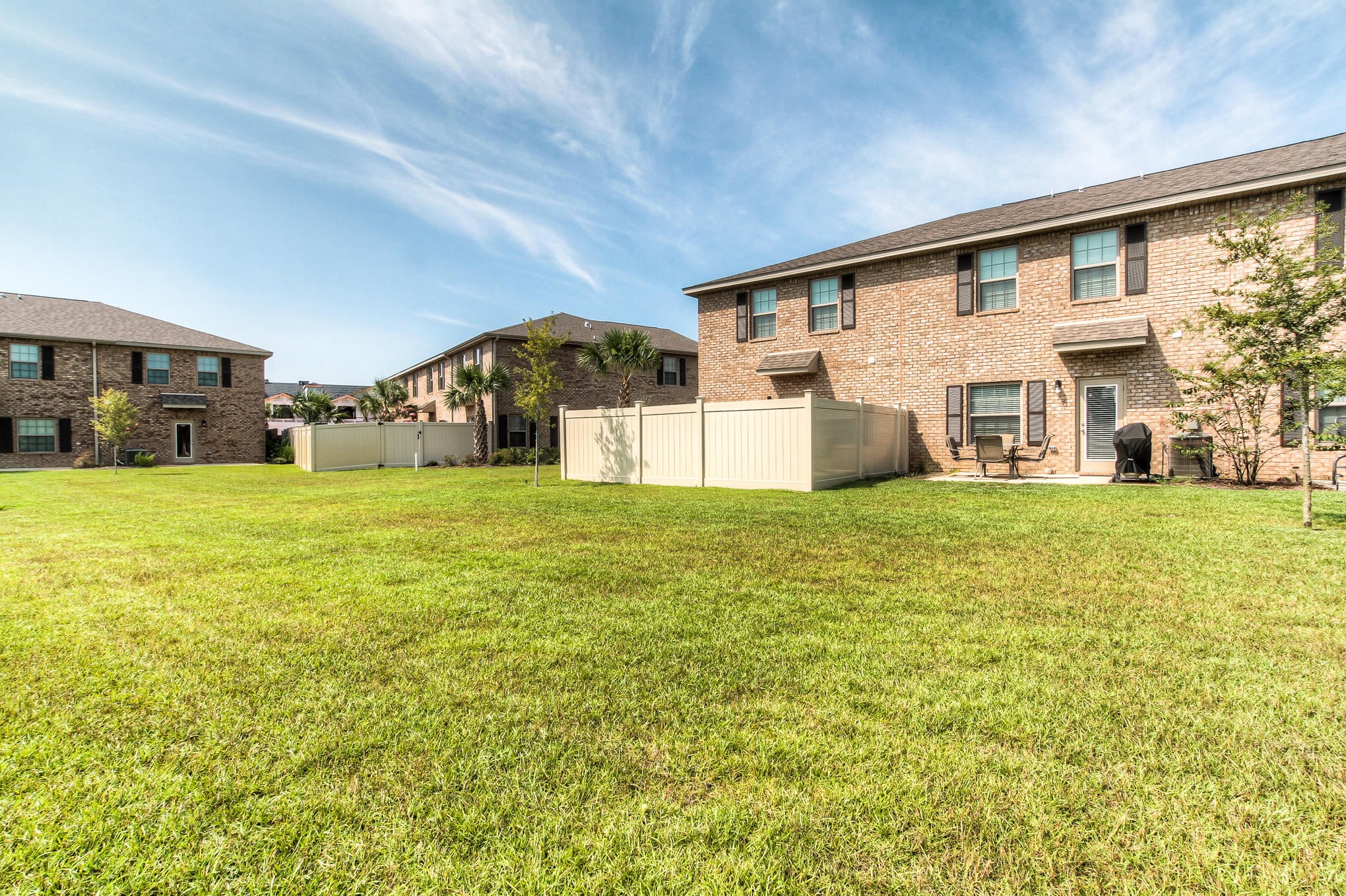 RESERVE POINTE - Residential