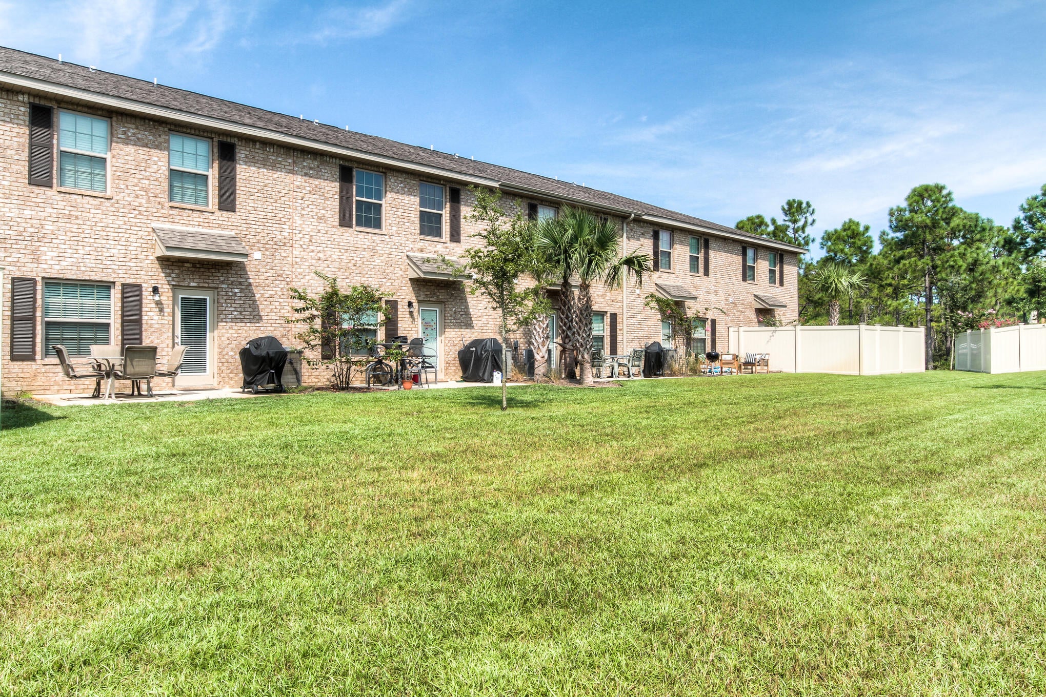 RESERVE POINTE - Residential