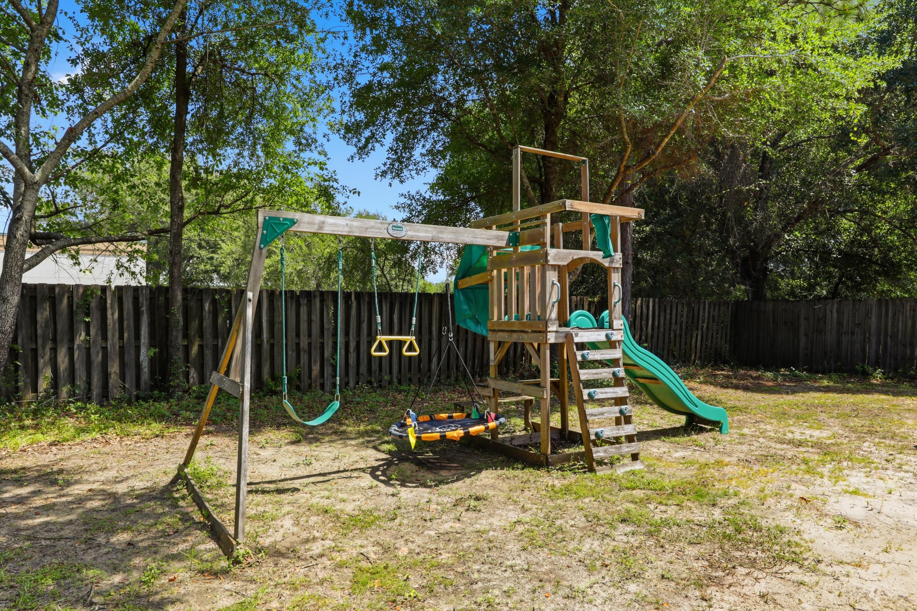 HERITAGE MANOR - Residential