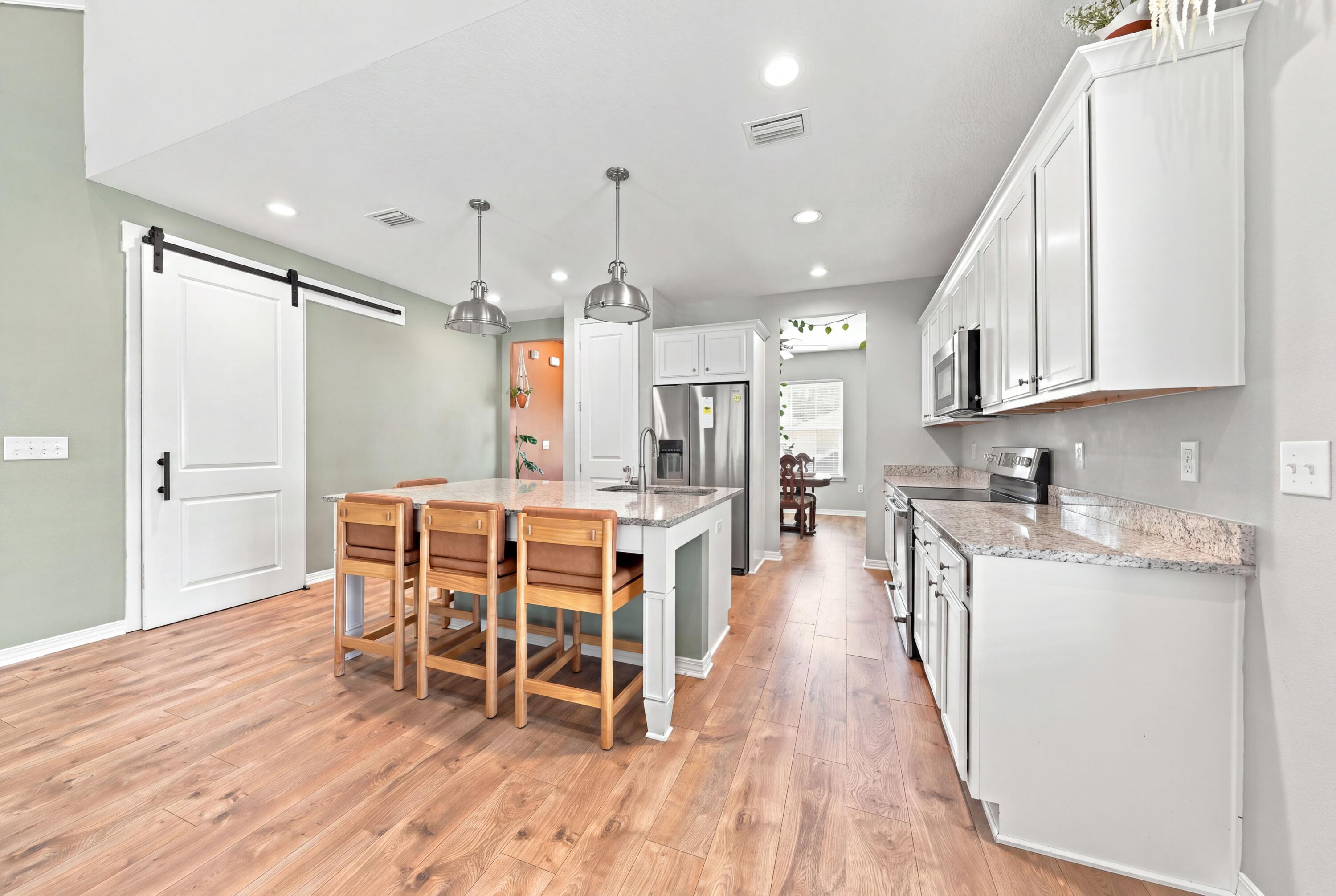 HERITAGE MANOR - Residential